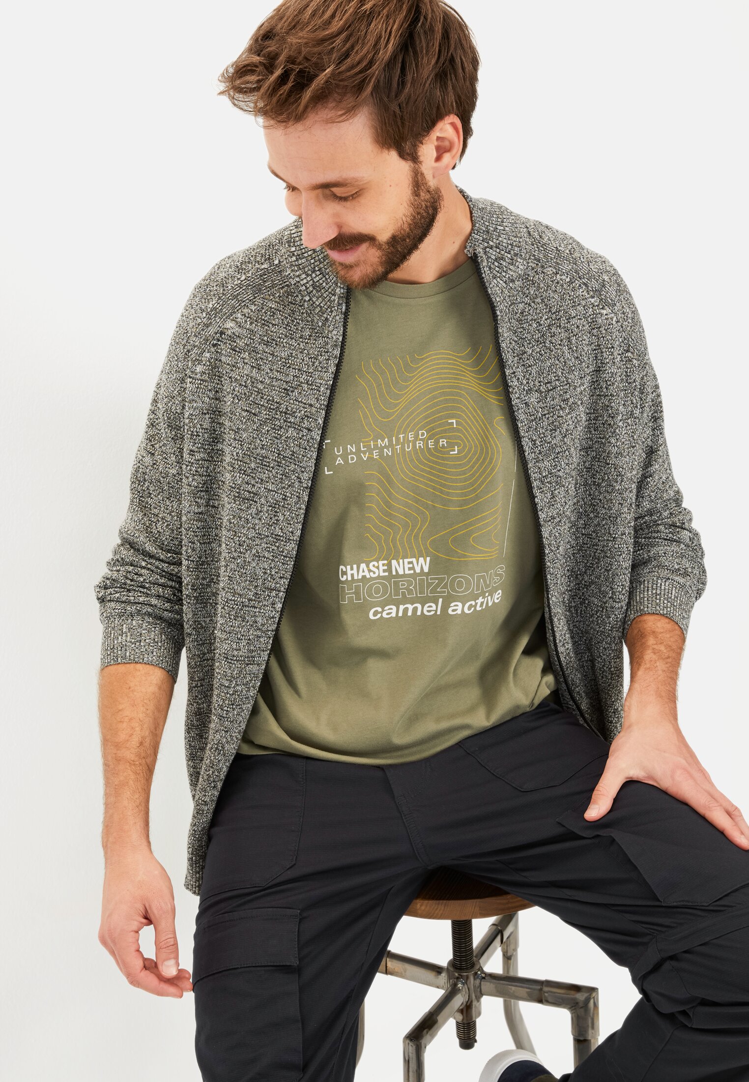 Men T-shirt made from organic cotton Dark green worn emotional