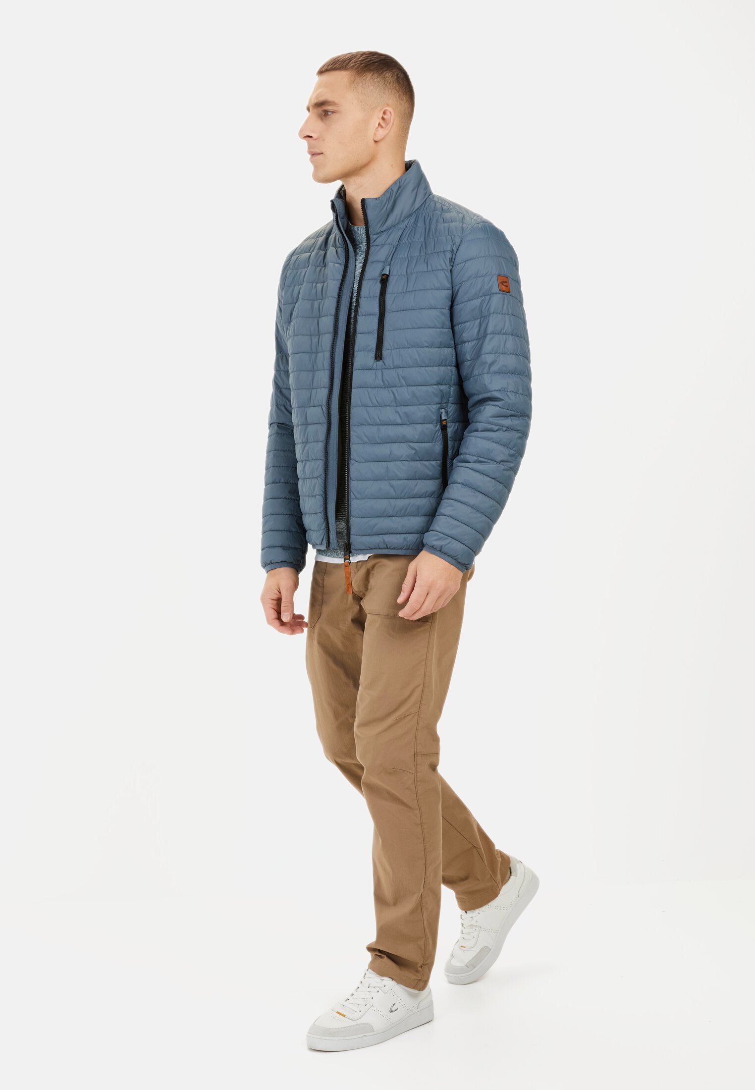 Heren Gewatteerde blouson met opstaande kraag Blauw gedragen voor lichaam compleet 