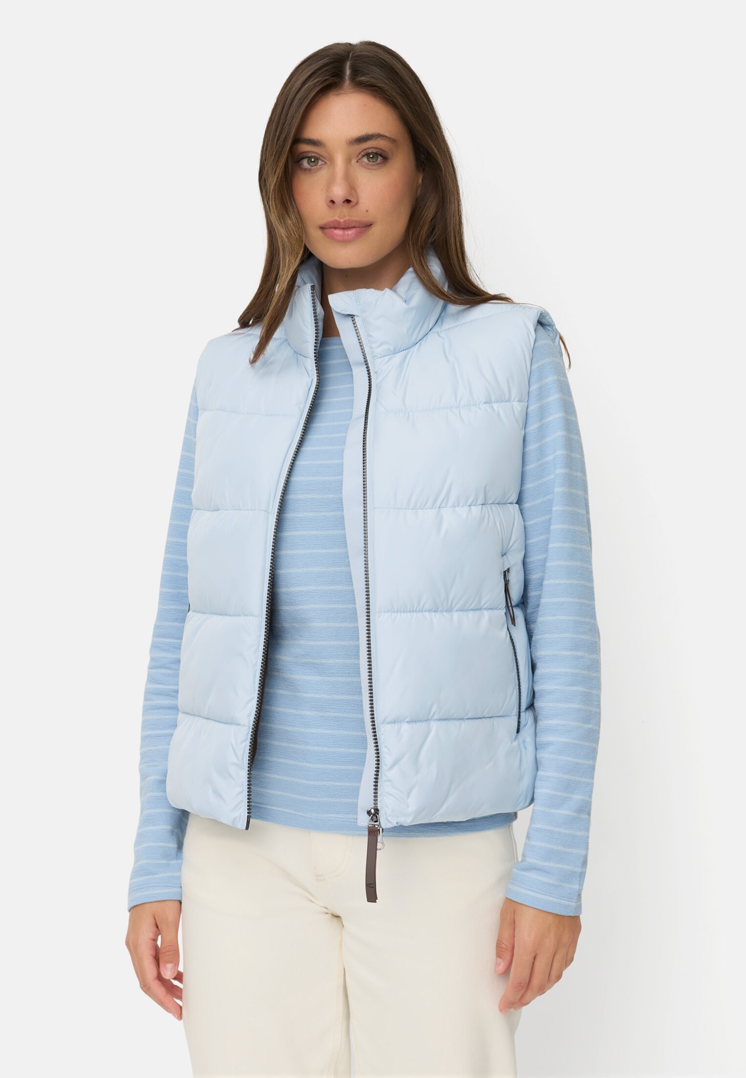 Vrouwen Winddichte bodywarmer met ritszakken Lichtblauw gedragen voor