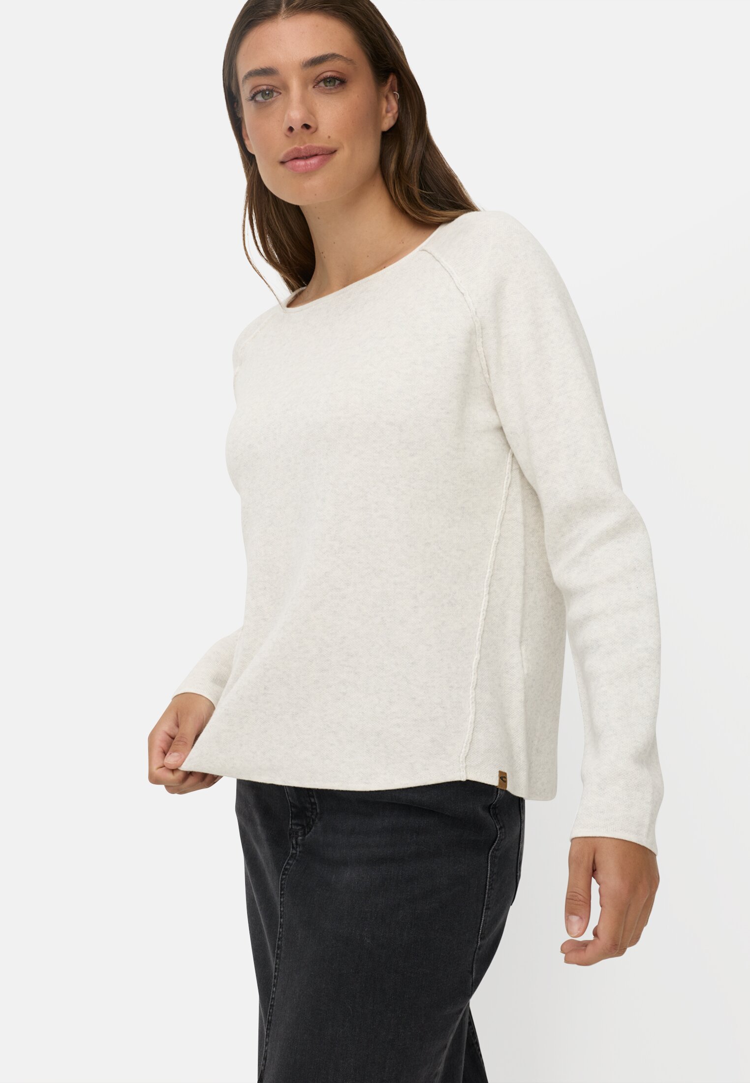 Damen Langarmshirt aus 100% Baumwolle Hellgrau getragen emotional