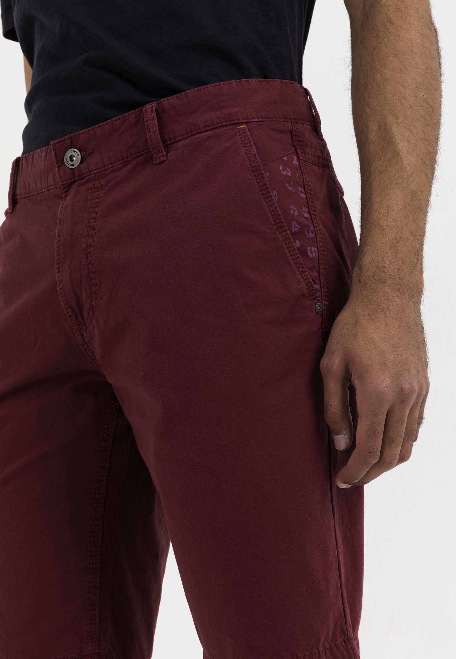 497510-5U75-58_M5-00.jpg