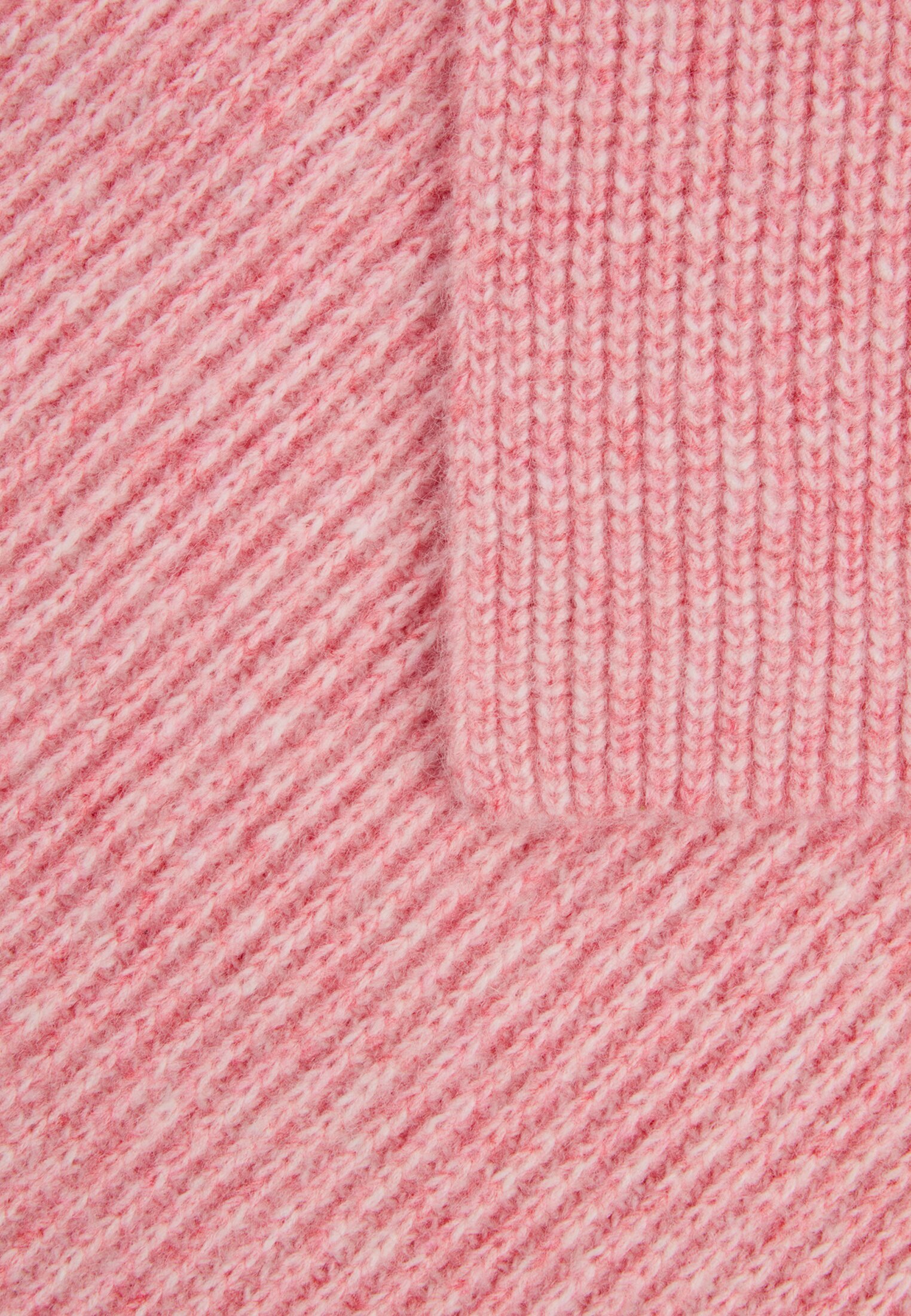 Damen Schal aus weichem Materialmix Beere vorne nah