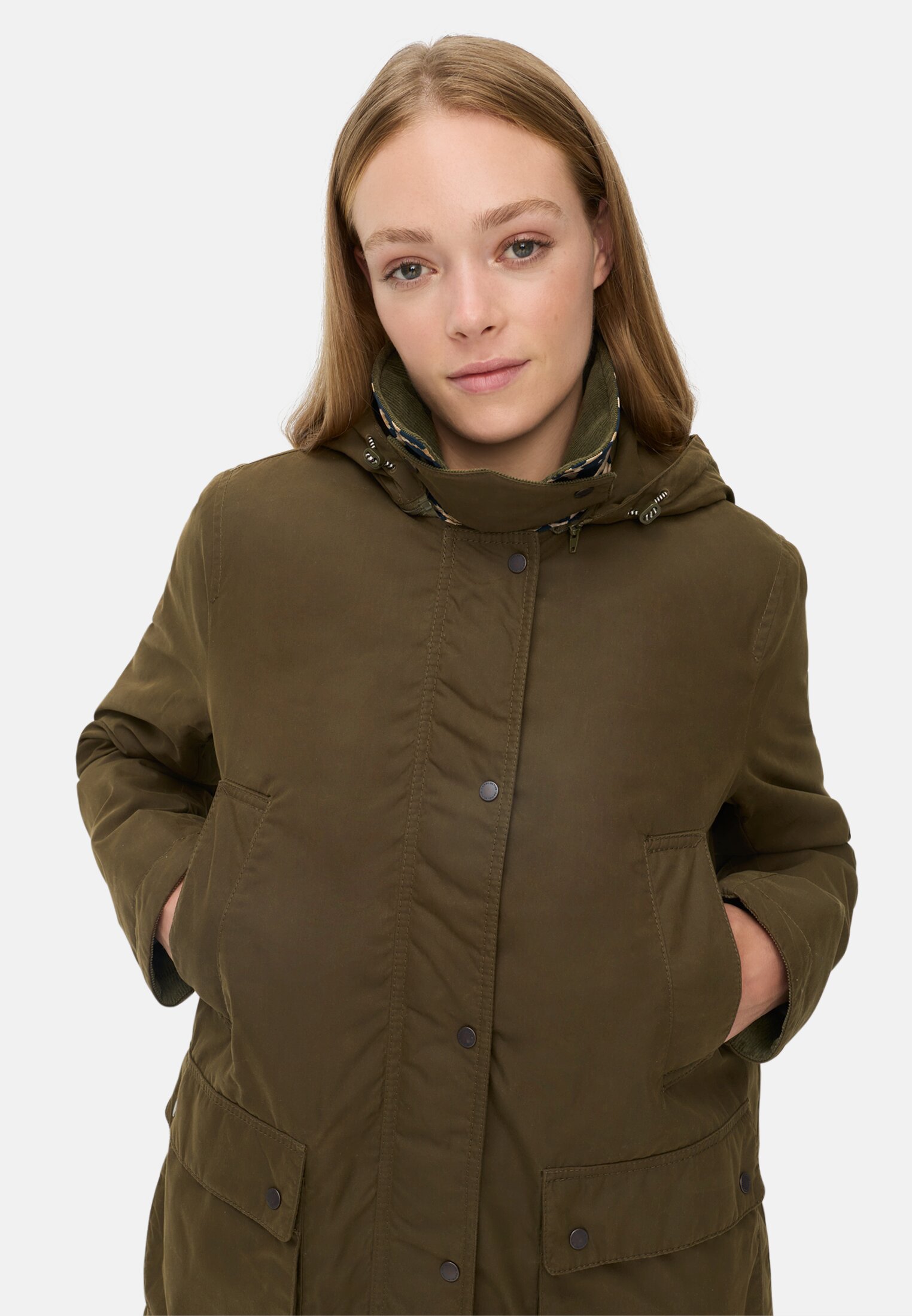 Vrouwen Outdoor Jack met afneembare capuchon en cordkraag Donker Khaki gedragen emotional 