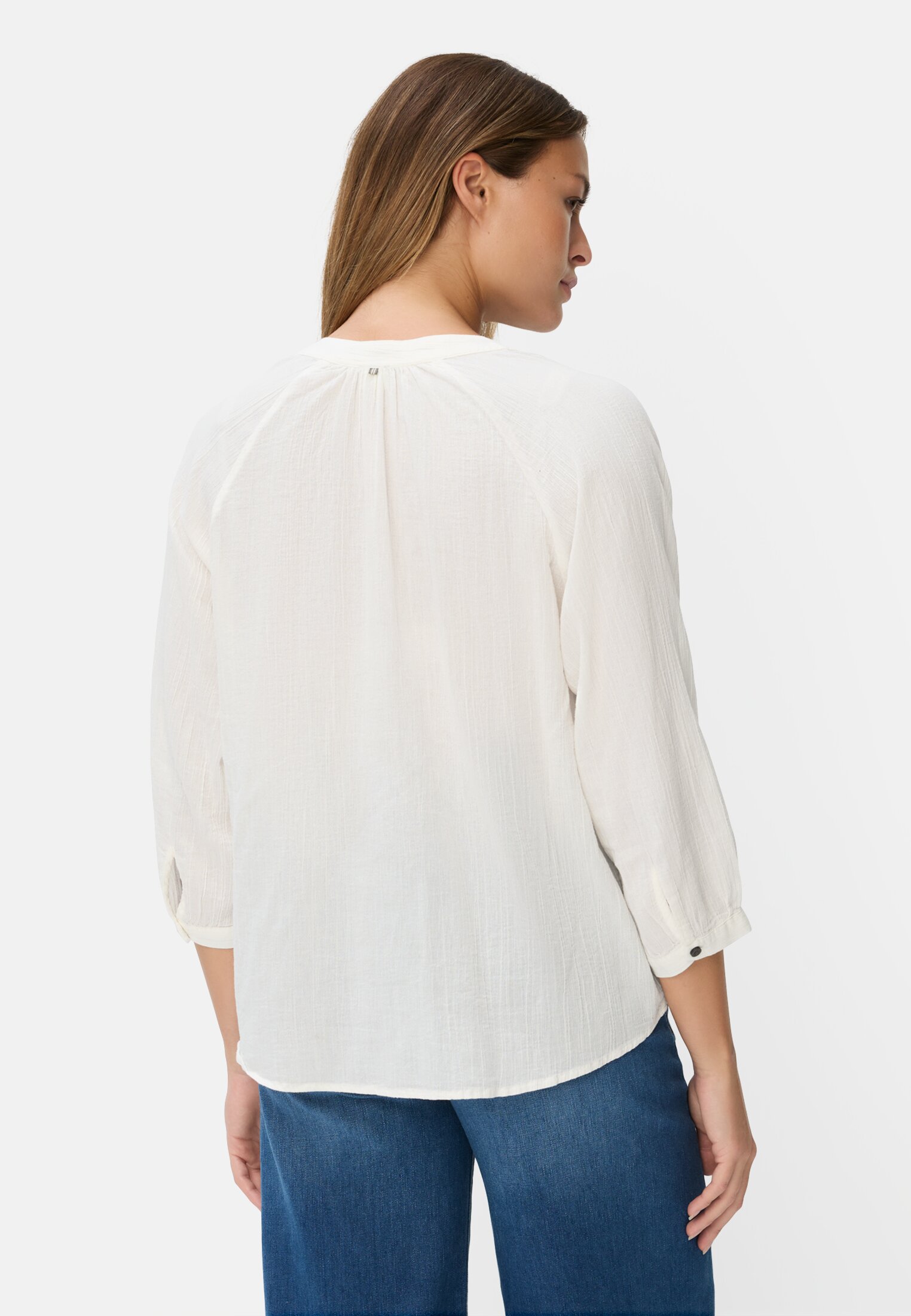 Damen Oversize-Bluse mit Stehkragen Milchweiß getragen hinten
