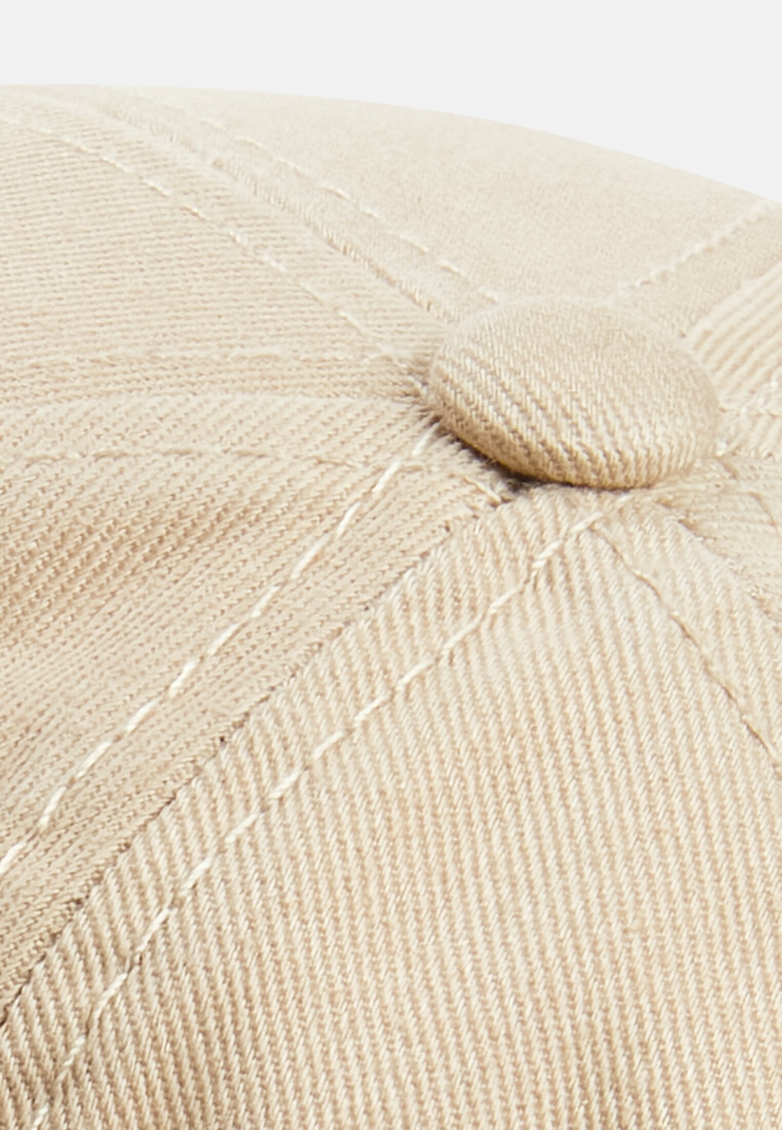 Herren Cap aus Baumwolle Sand hinten nah
