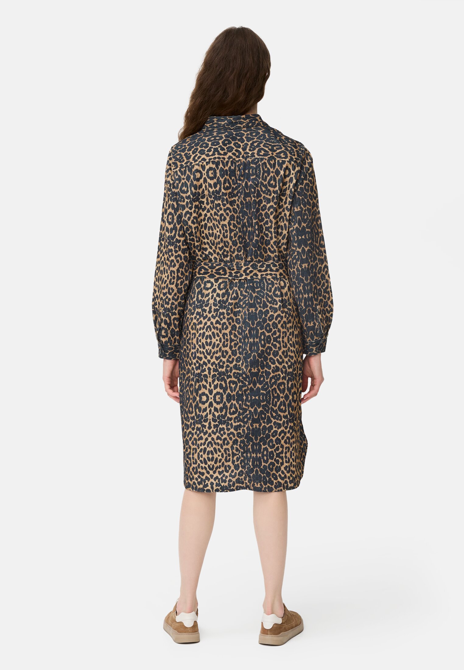 Women Cotton dress with tie belt Leo worn back