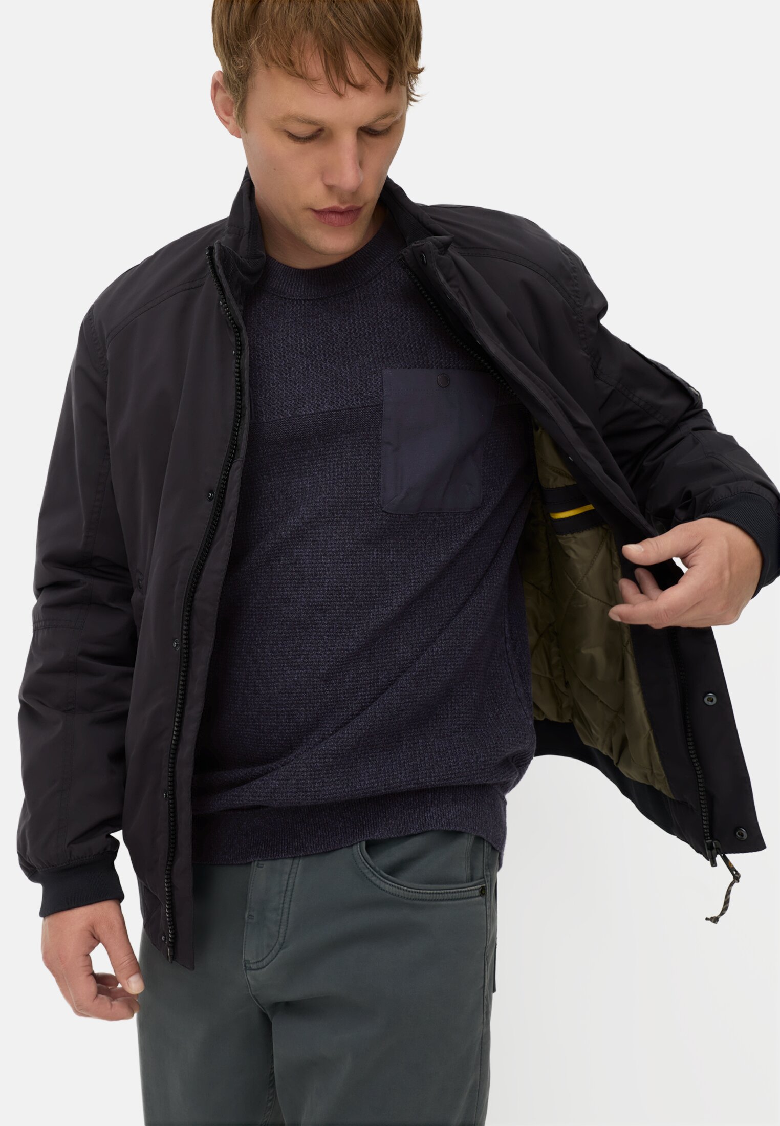 Men Knitted sweater with chest pocket Ink blue worn emotional
