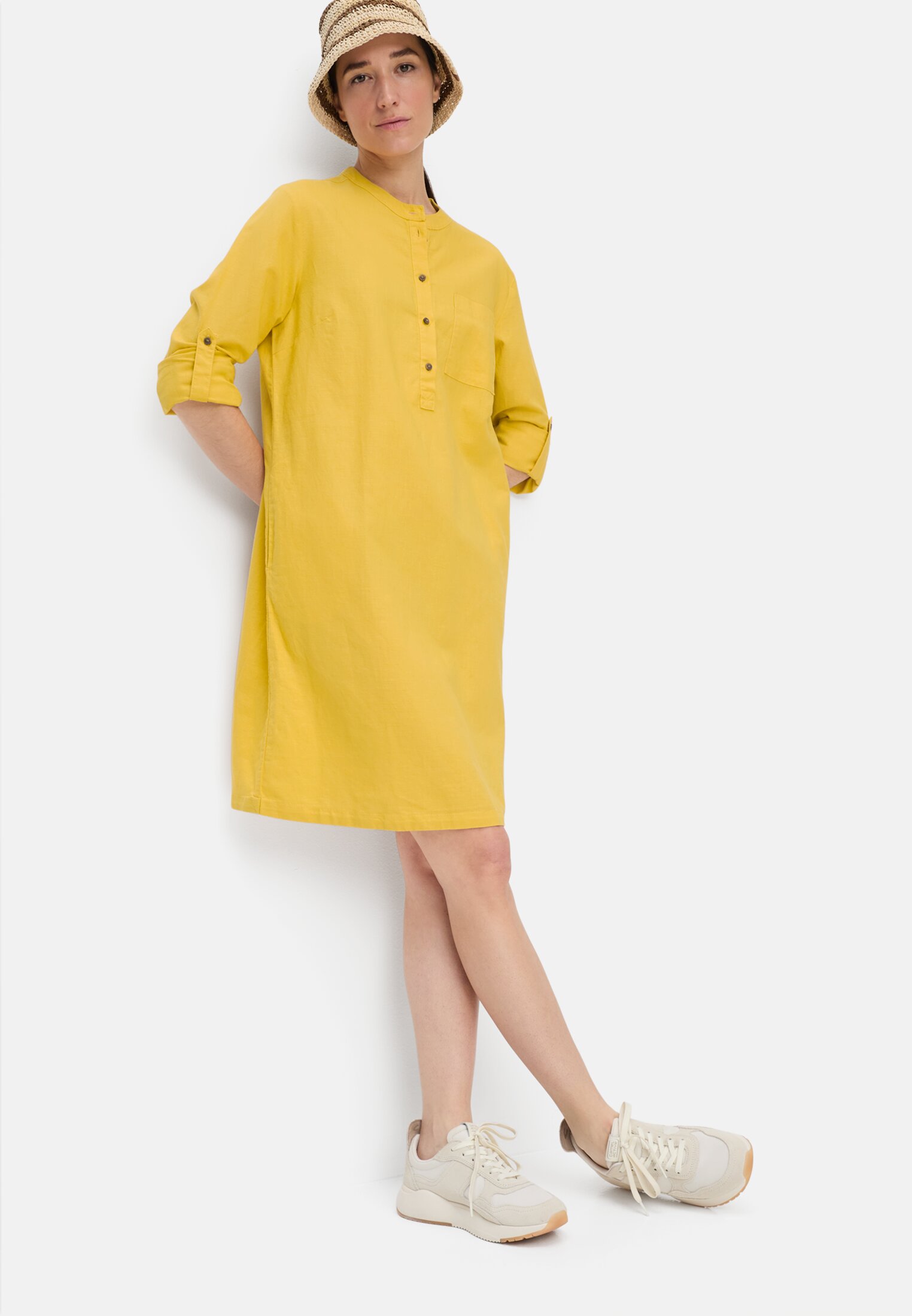 Women Shirt dress with stand-up collar Yellow worn emotional
