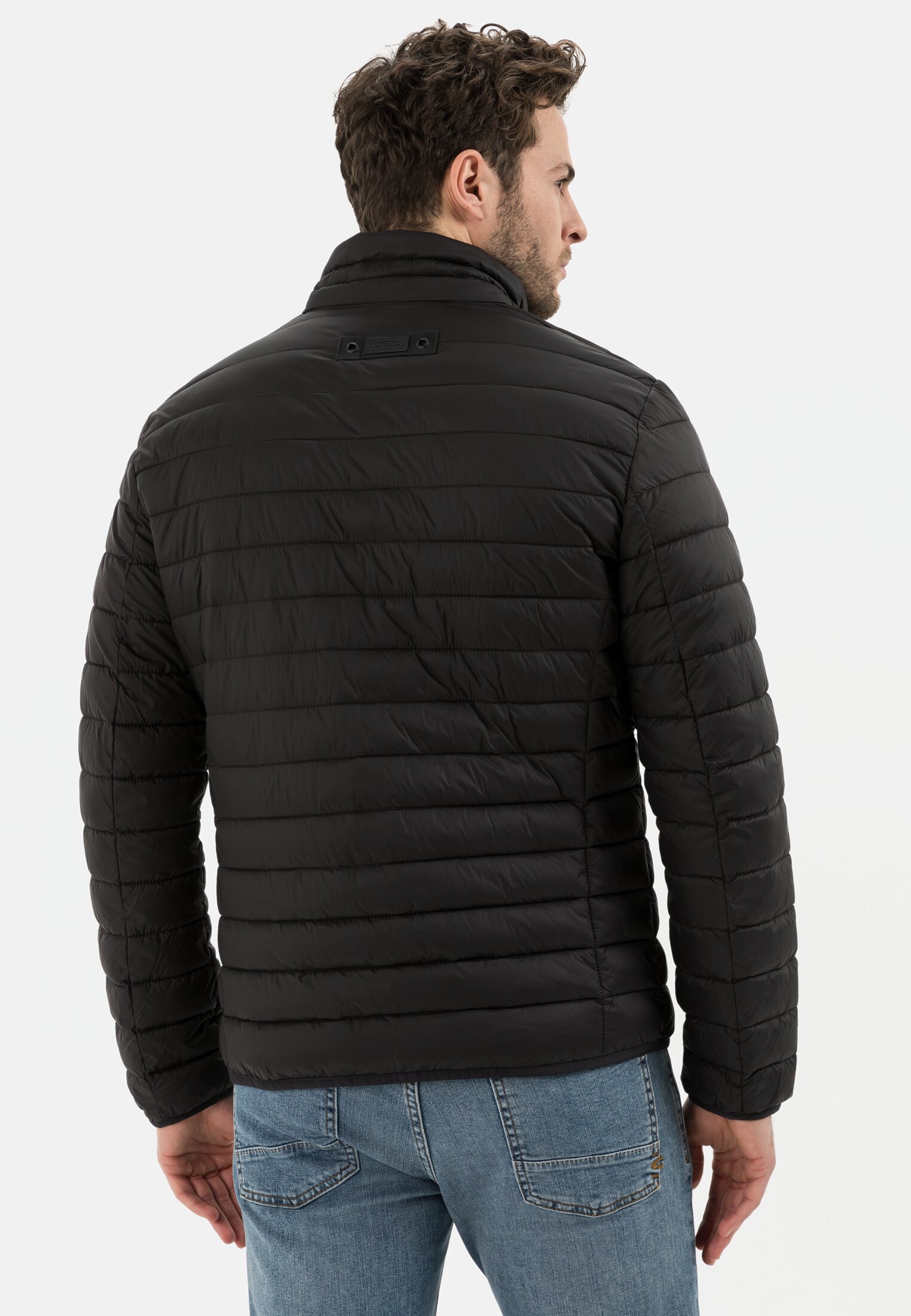 Men Downfree quilted jacket from recycled polyester Black worn back