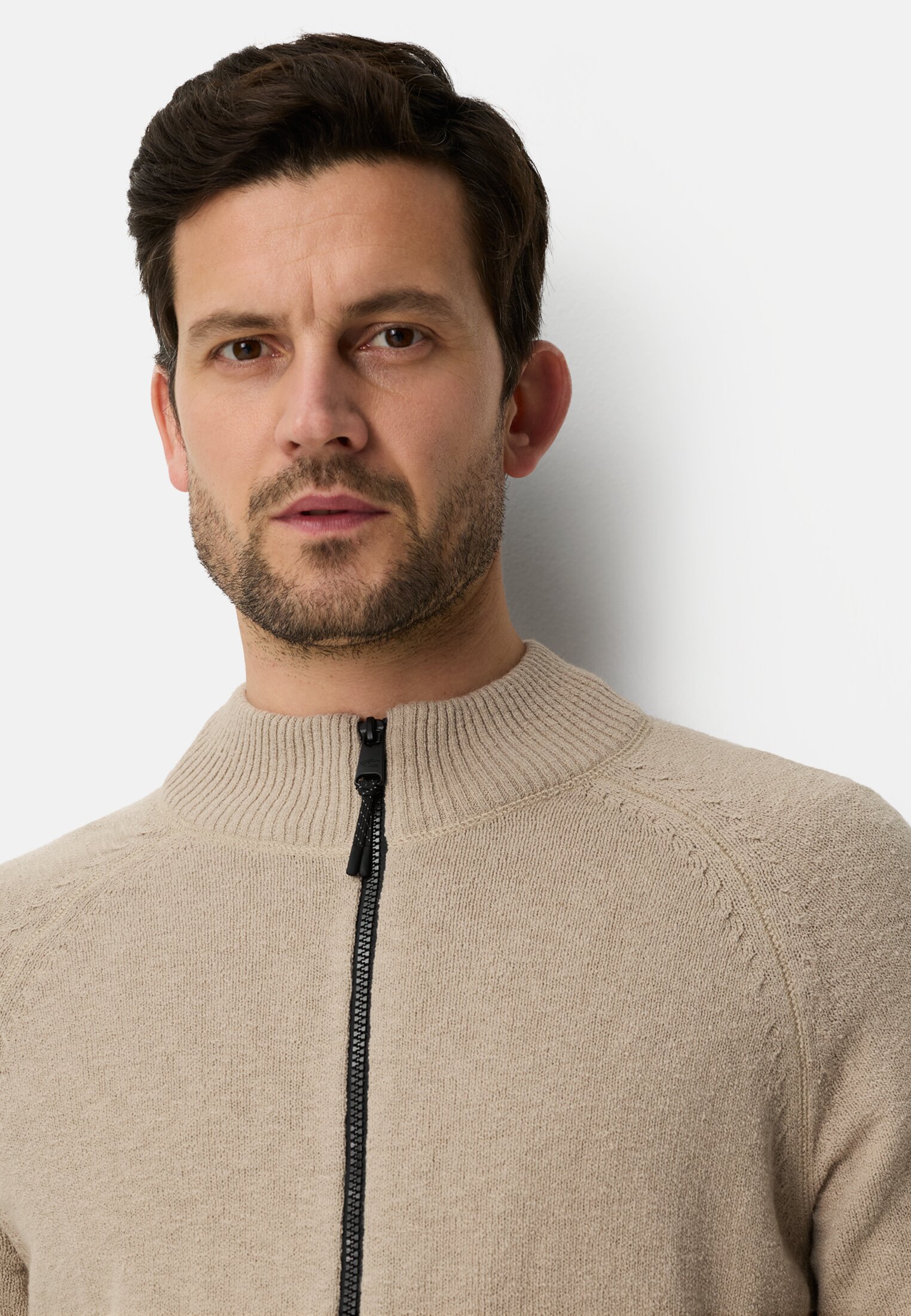 Heren Vest met ritssluiting Beige gedragen detail dichtbij  