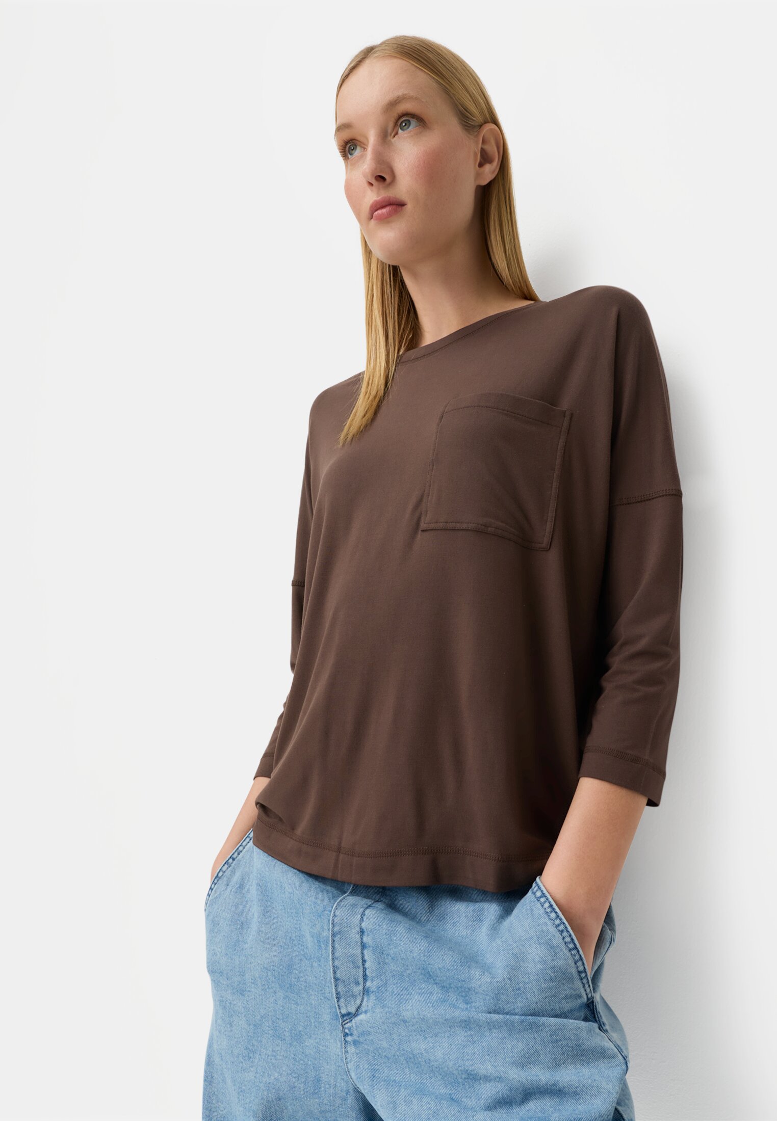 Vrouwen T-shirt met 3/4-mouwen Bruin gedragen emotional 