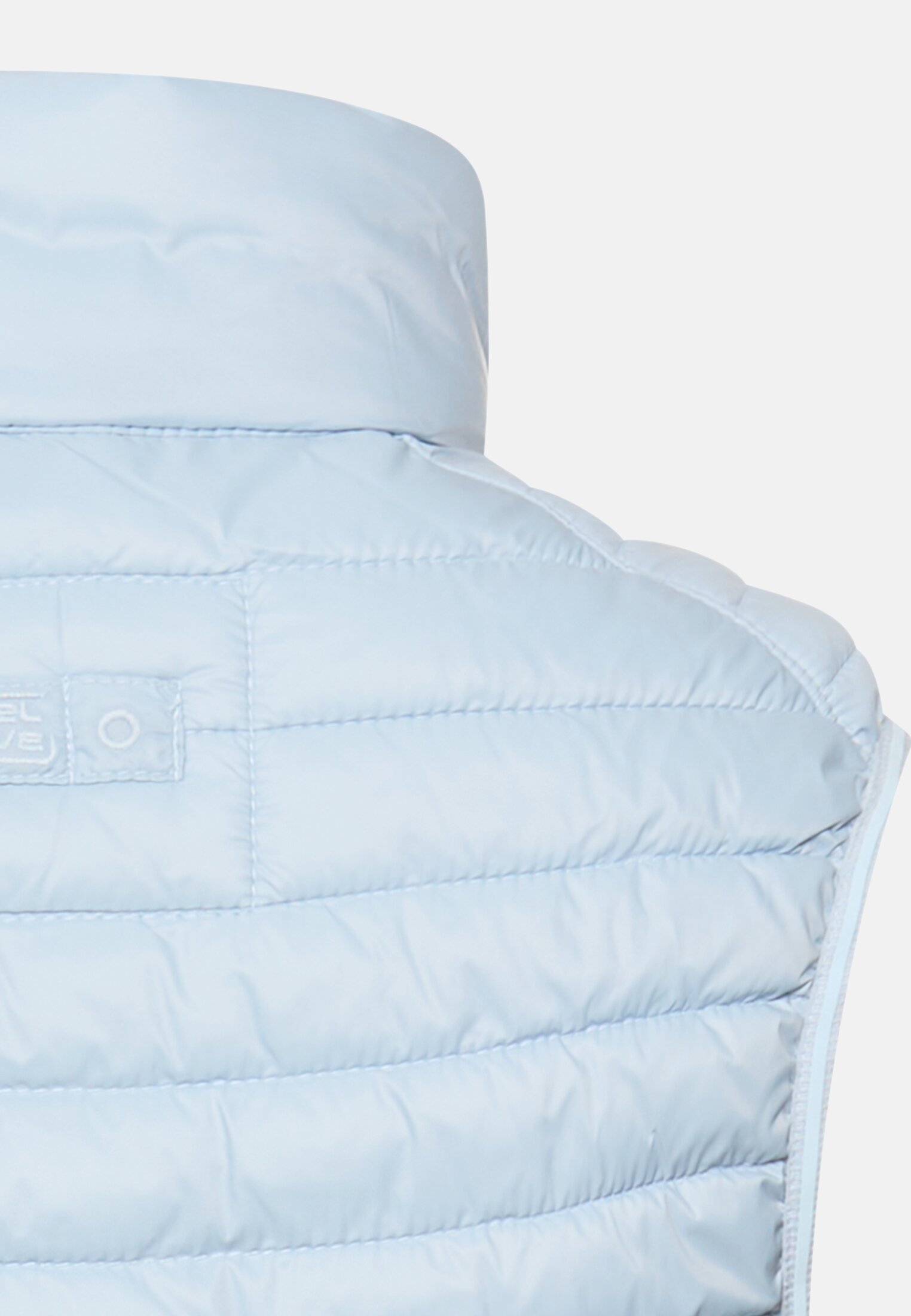 Damen Steppweste aus recyceltem Polyamid Hellblau hinten nah