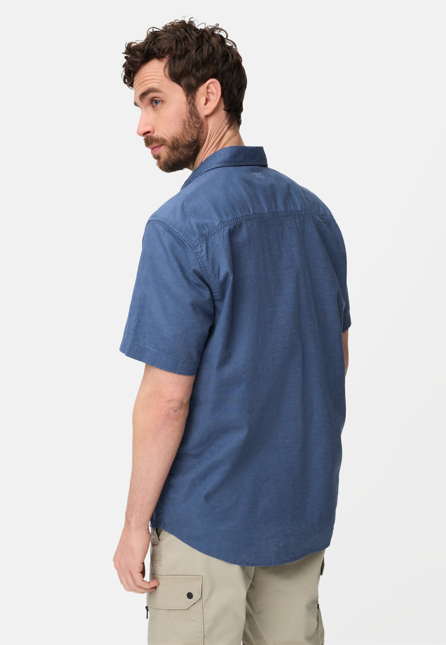 Heren Korte mouwen shirt van linnenmix Indigo Blau gedragen achter