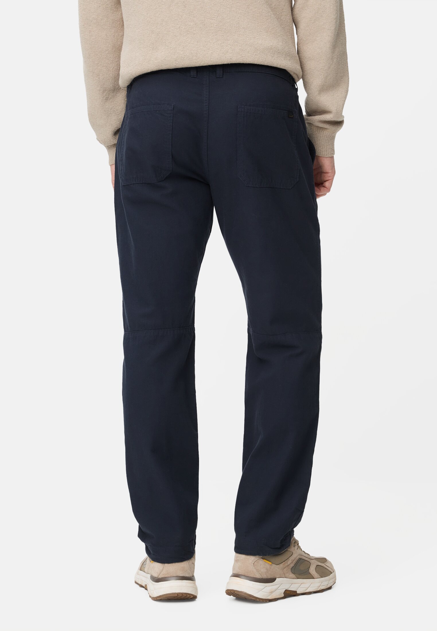 Men Chino trousers with drawstring Dark Blue worn back