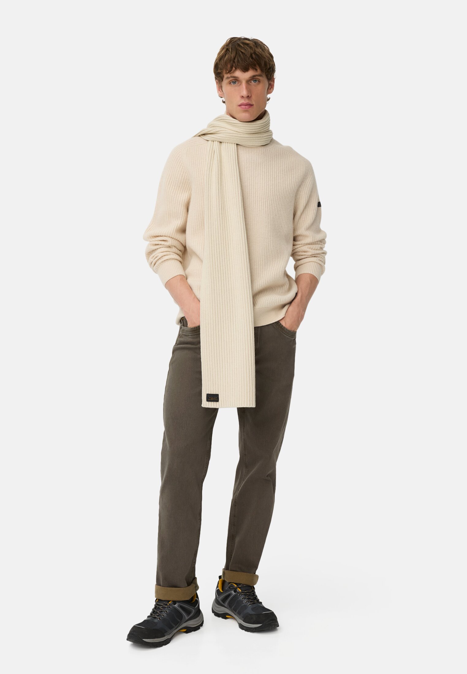 Men 5-Pocket Relaxed Fit Trousers made from a cotton mix Forest green worn front full body
