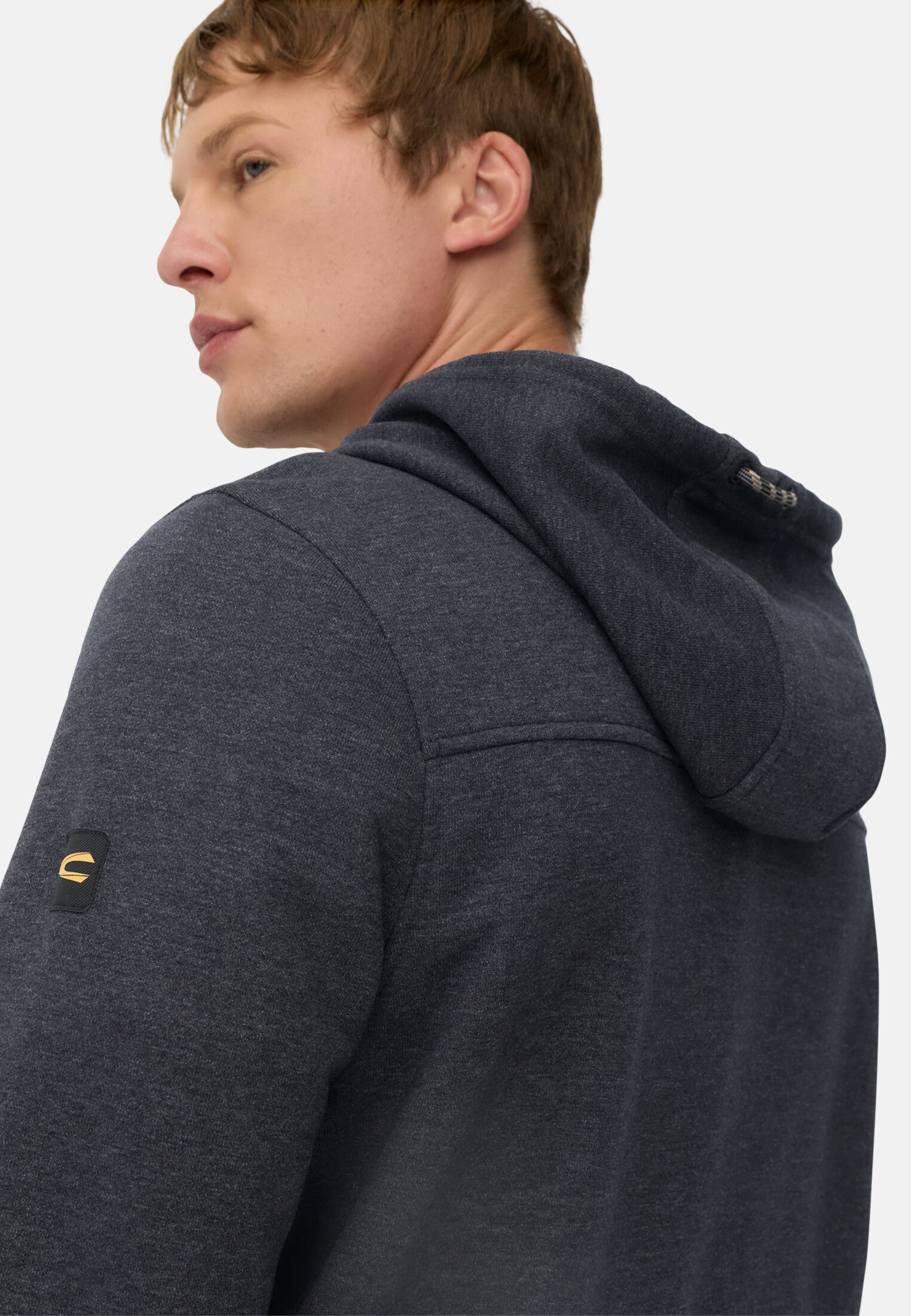 Heren Hoodie met verstelbare trekkoord Marineblauw gedragen detail dichtbij