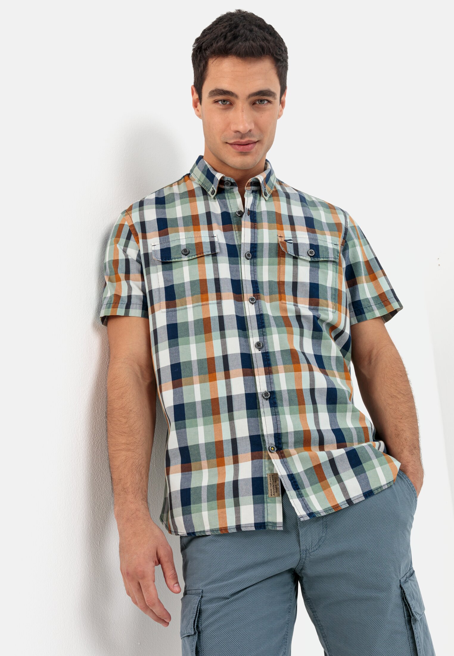 Men Short sleeve shirt with check pattern Green worn emotional