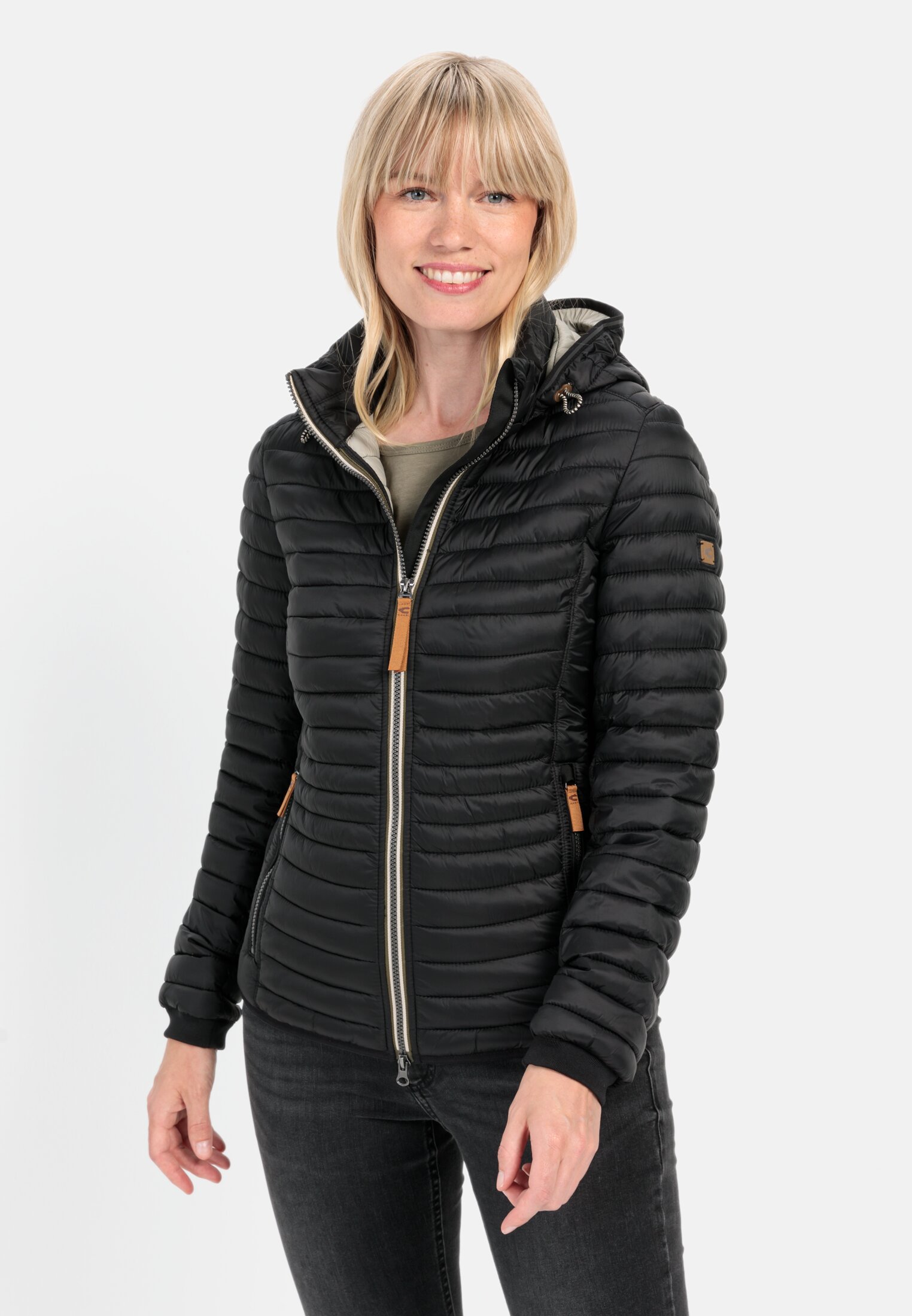 Women Lightweight quilted jacket made from recycled polyamide Black worn front
