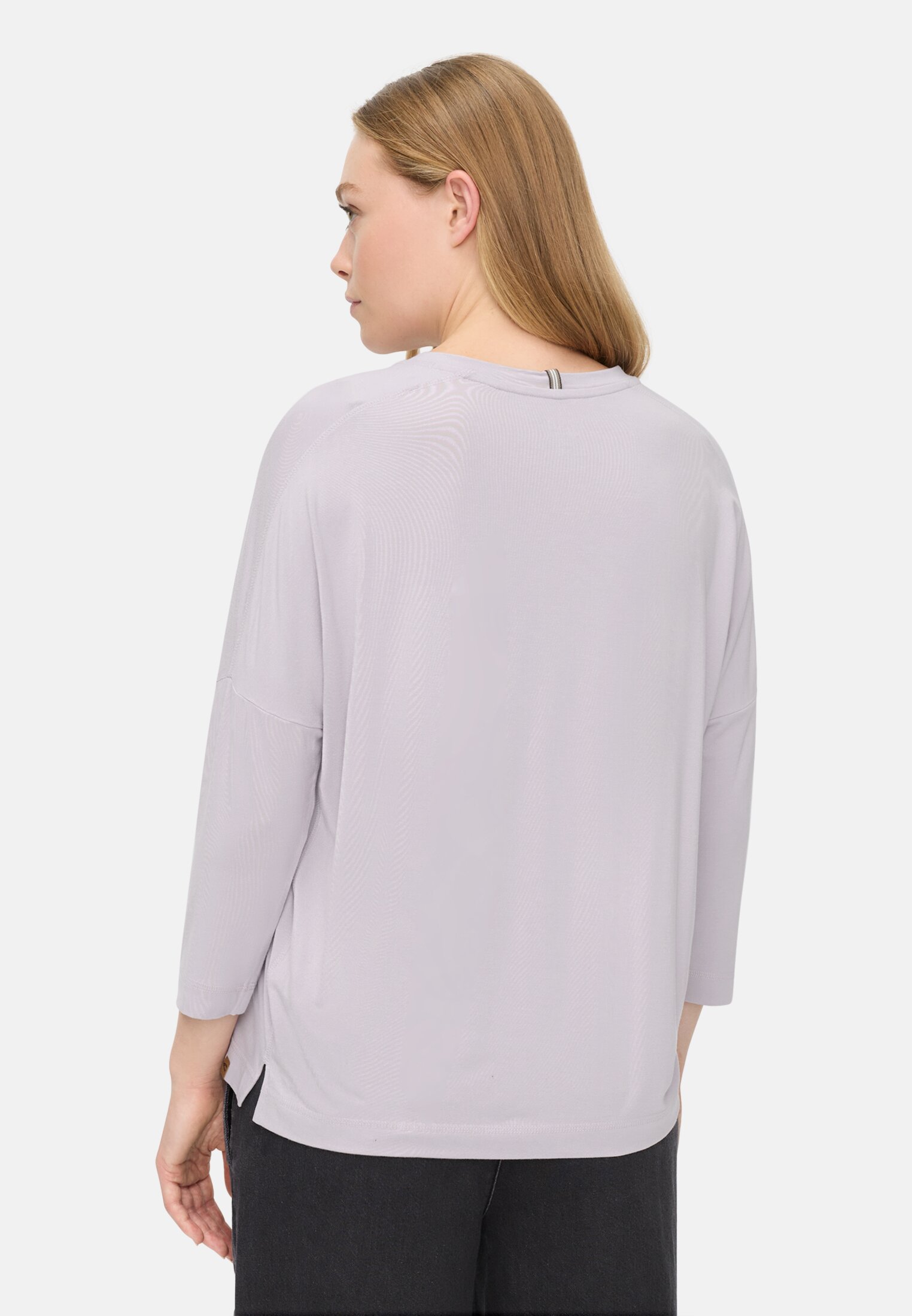 Women Long-sleeved shirt with a crew neck Purple worn back