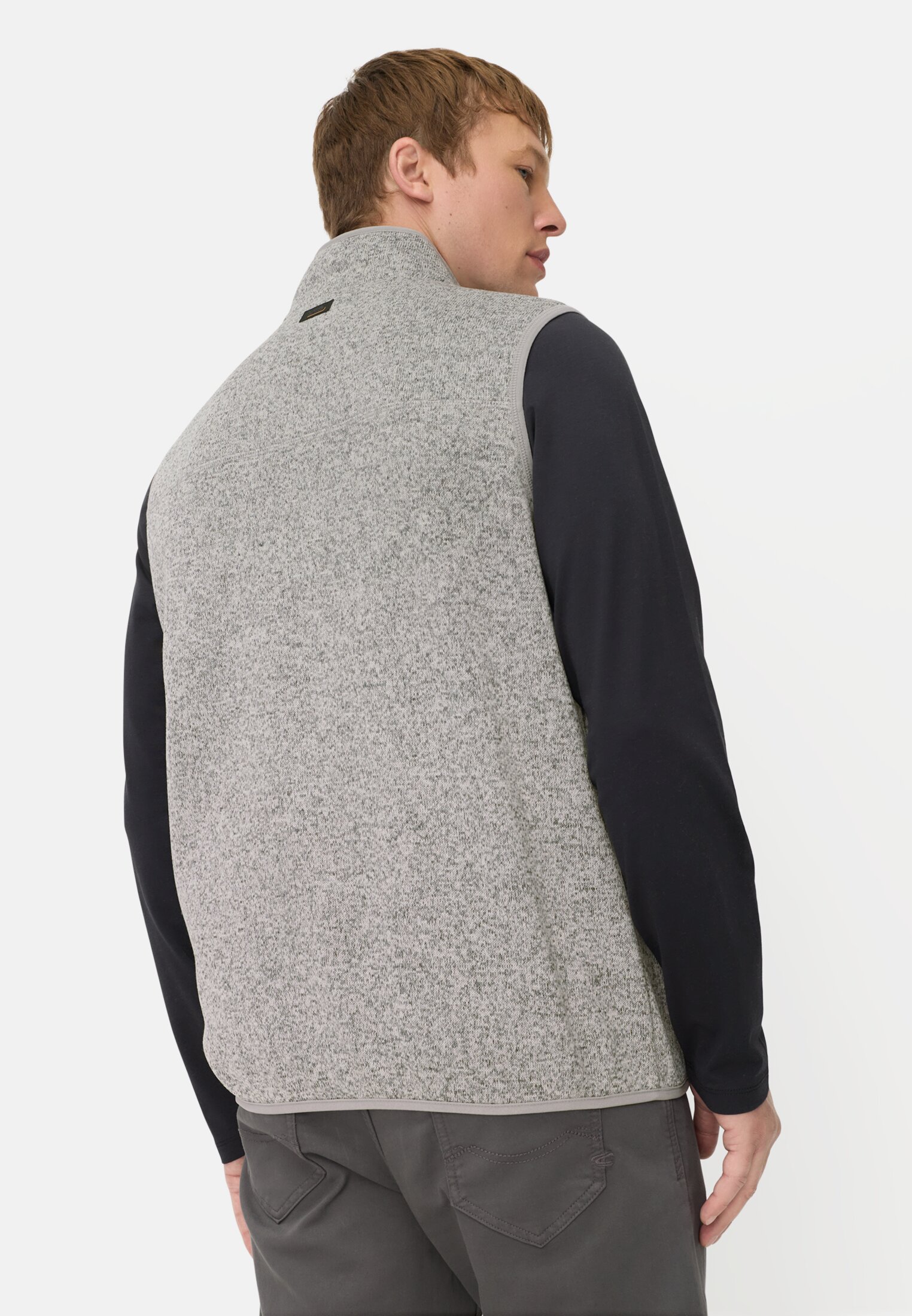 Men Fleece vest with warming lining Grey worn back