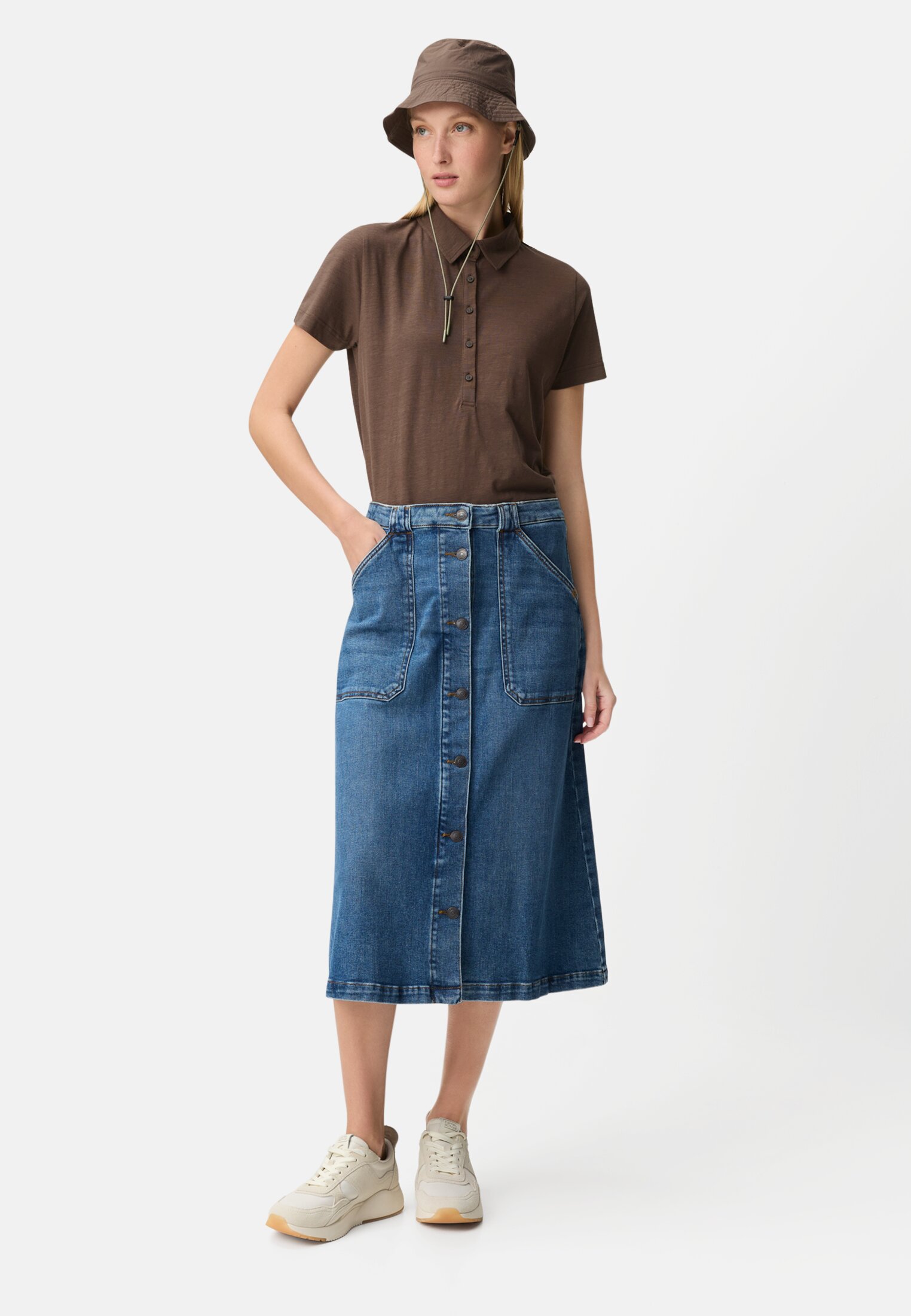 Women Polo shirt with button placket Brown worn front full body