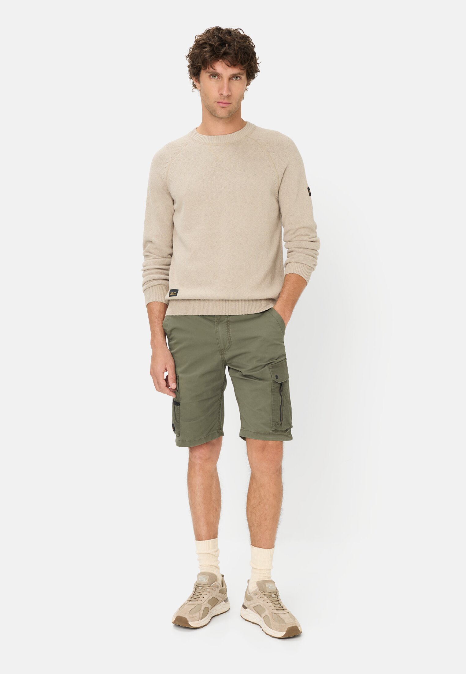 Men Trousers with cargo pockets Olive Green worn front full body