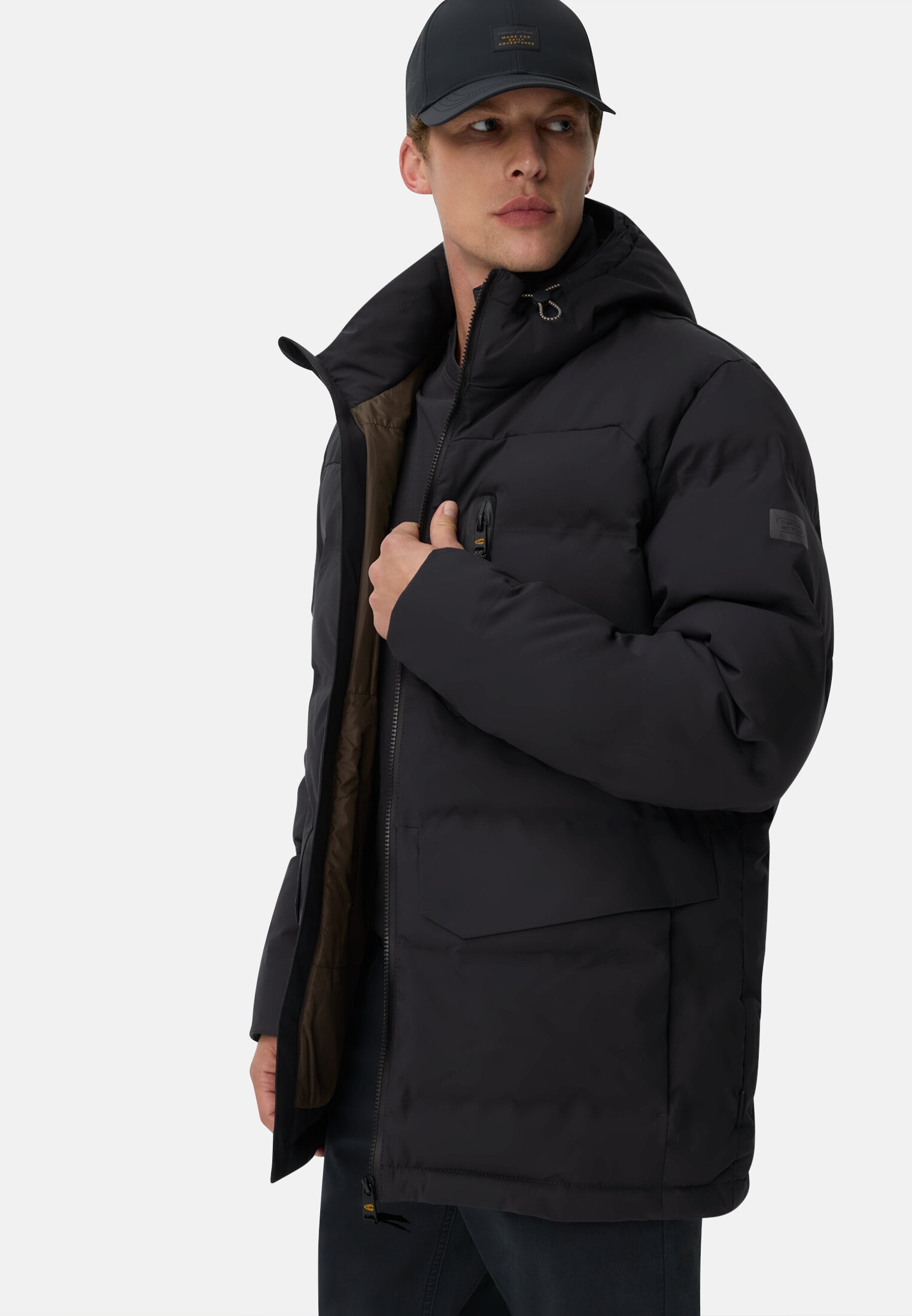 Heren teXXXactive®  Functionele jas met verstelbare zoom en capuchon Marineblauw gedragen emotional 