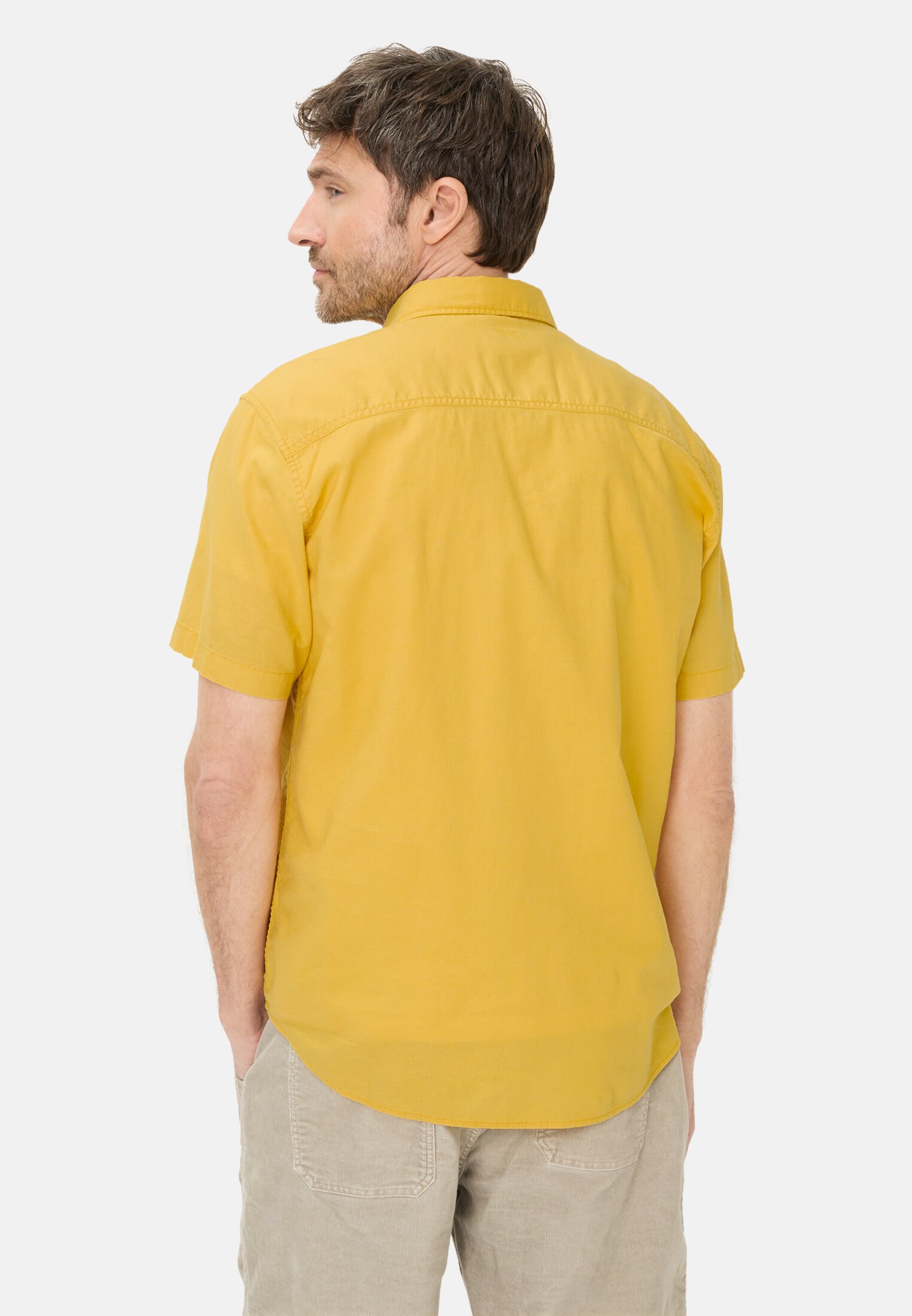 Heren Korte mouwen shirt van linnenmix Zonnegeel gedragen achter