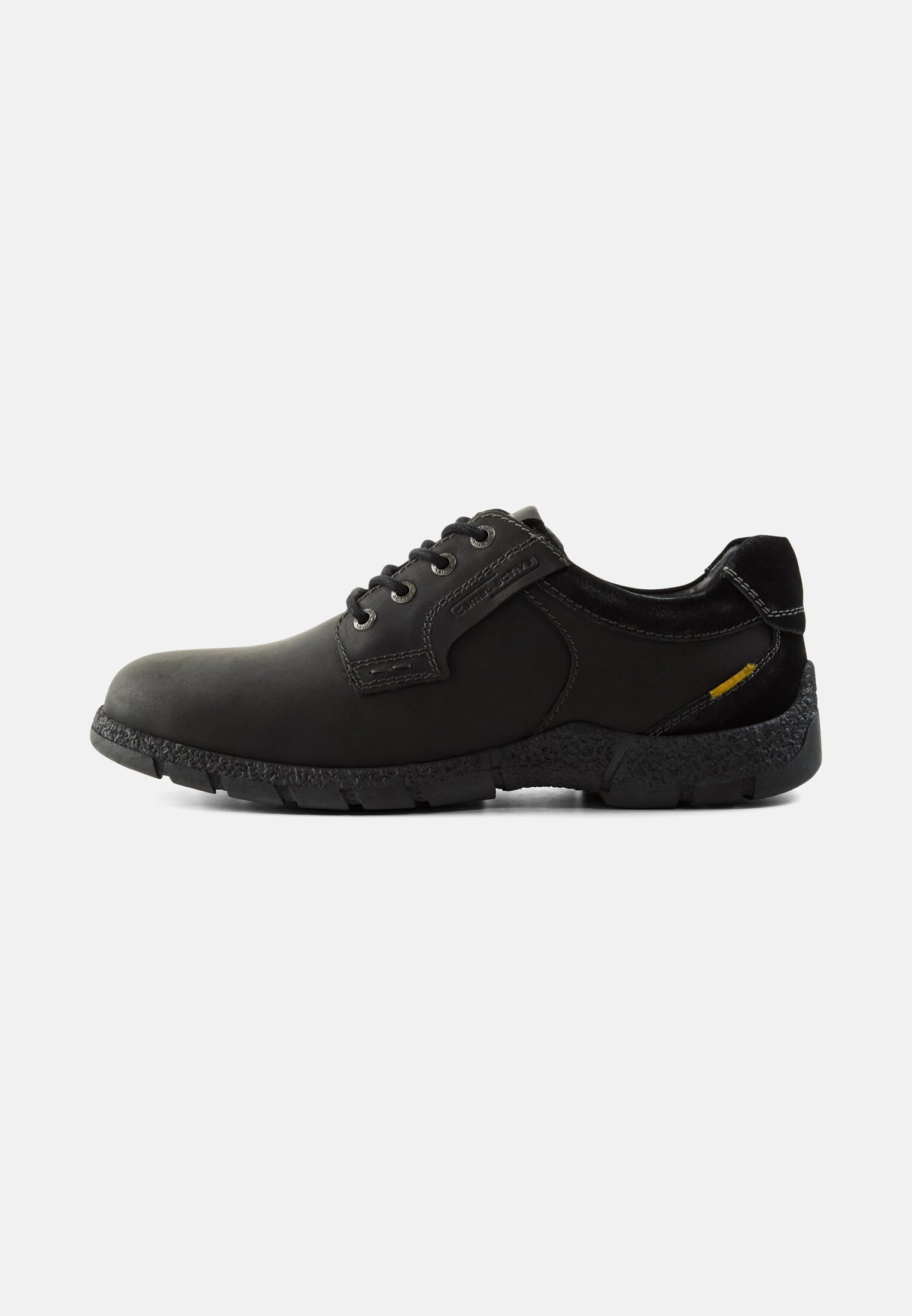 Herren Lederschuh mit robuster Sohle Schwarz frontal vorn