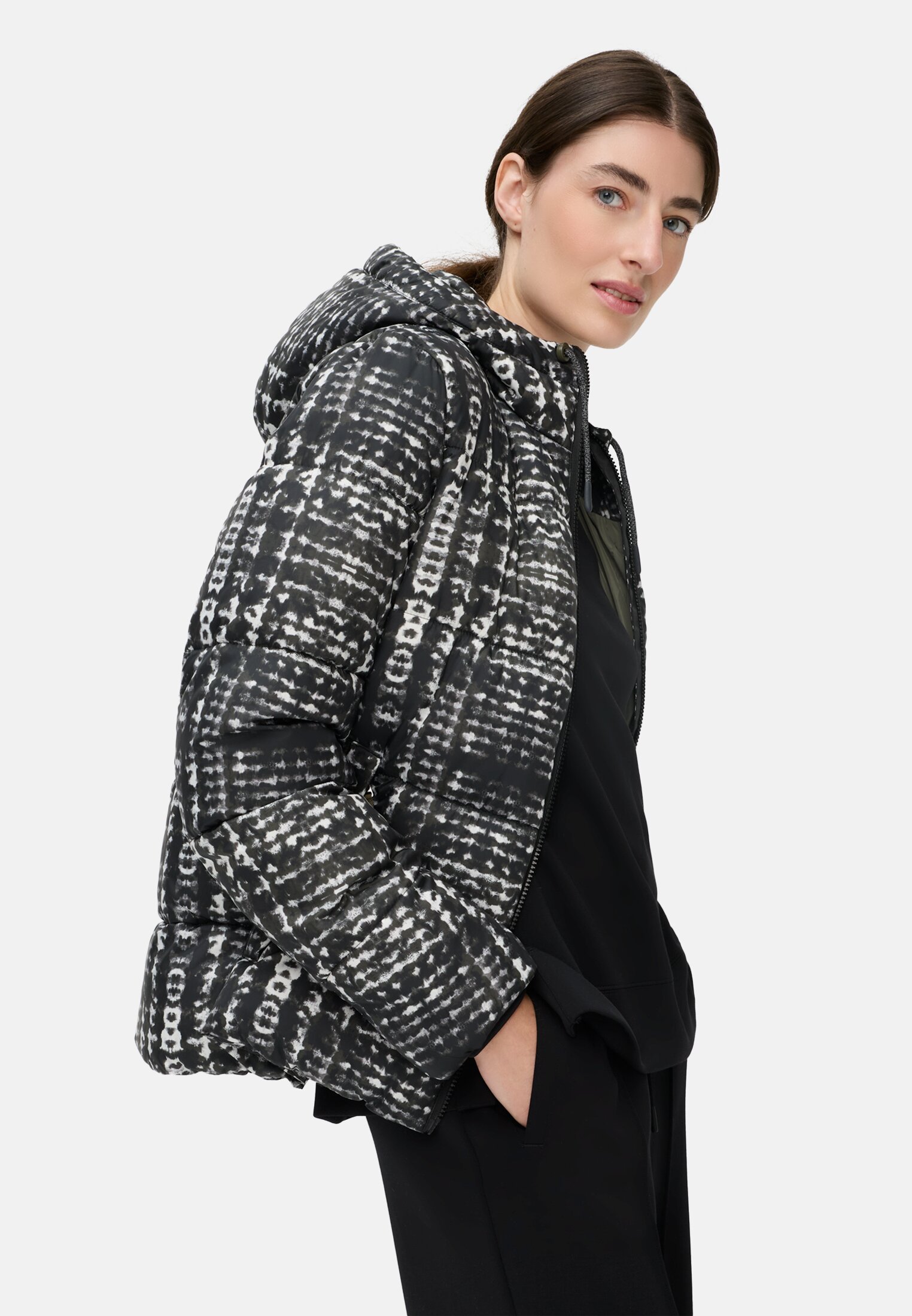 Women Blouson with adjustable hood Skyline worn emotional