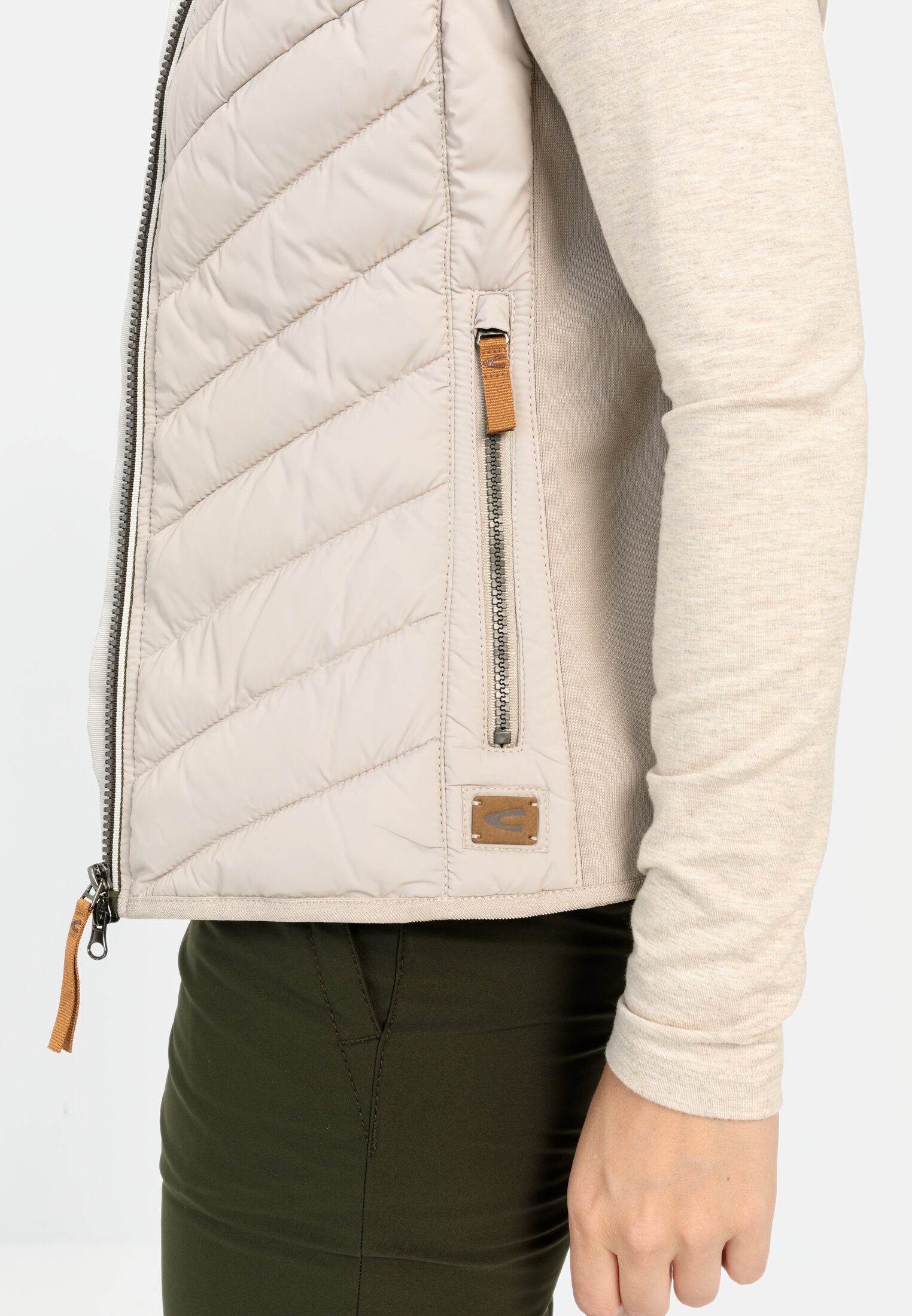 Women Quilted vest made from recycled polyester Beige-Grey worn detail close