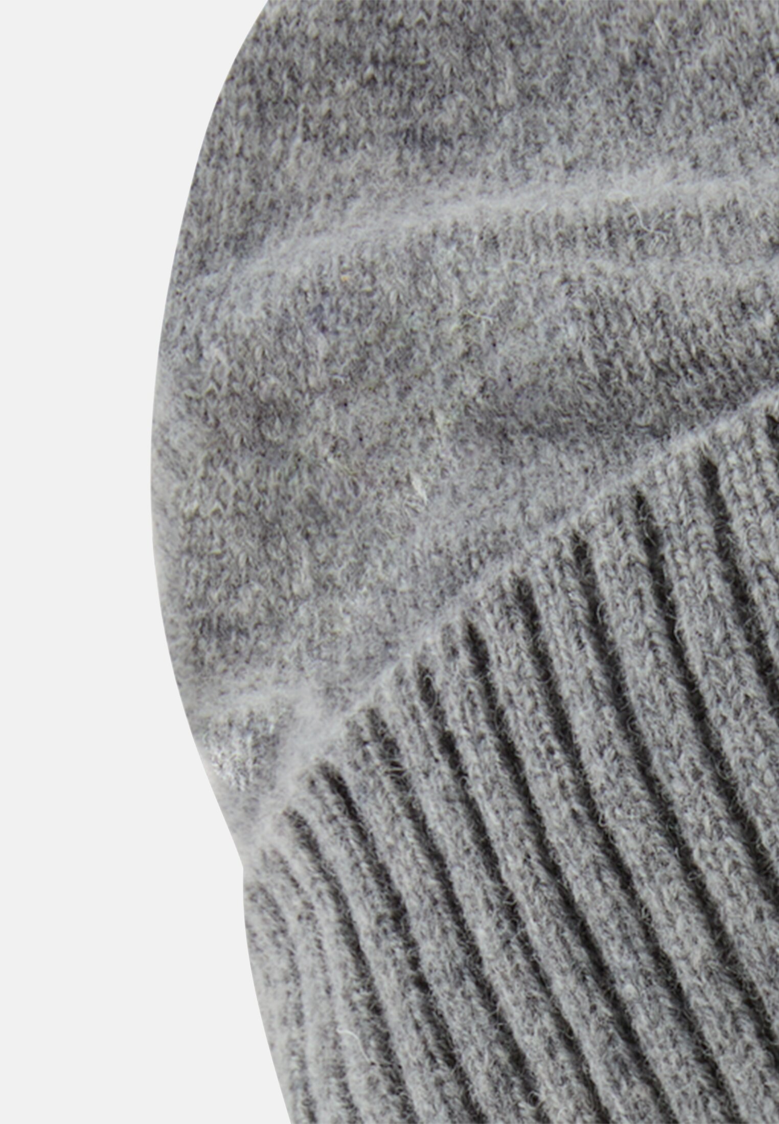 Men Wool beanie Stone gray front close