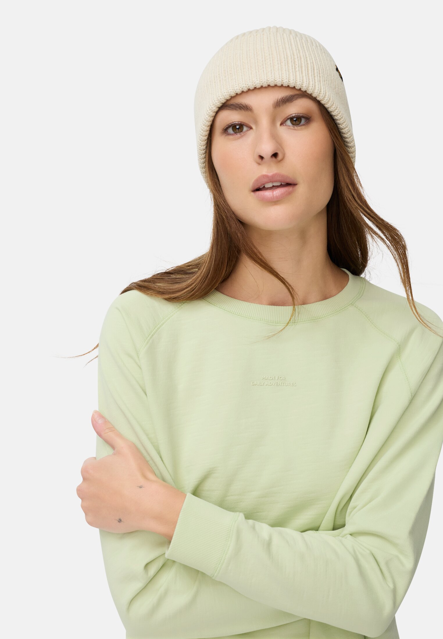 Women Sweatshirt with raglan sleeves Lime green worn emotional