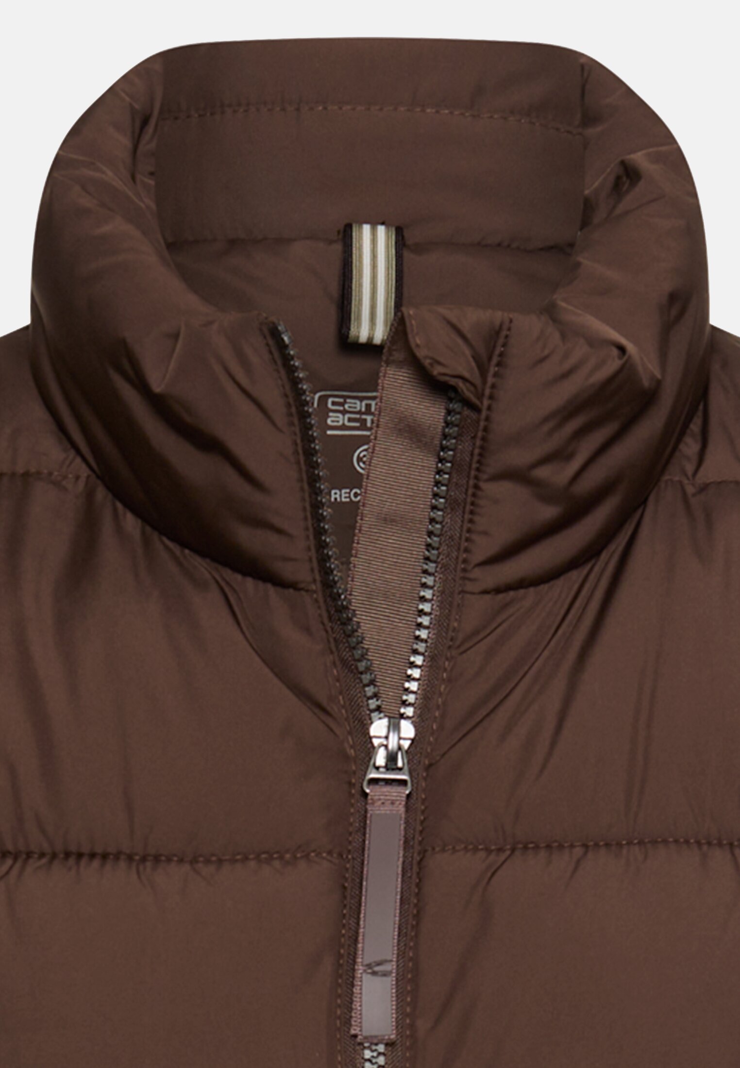 Women Windproof vest with zippered pockets Brown front close