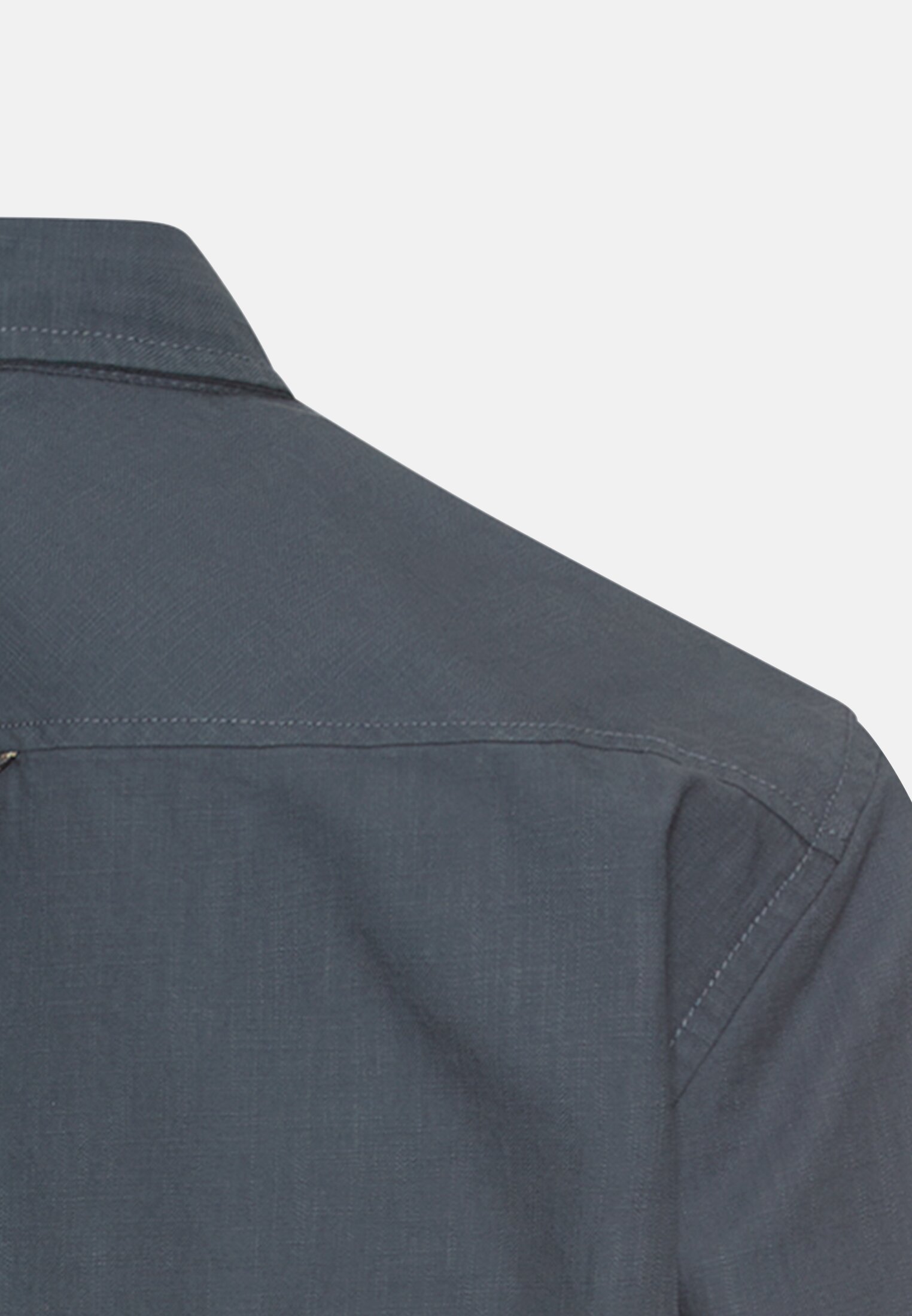 Men Long-sleeved shirt with Kent collar and chest pockets Ink blue close back