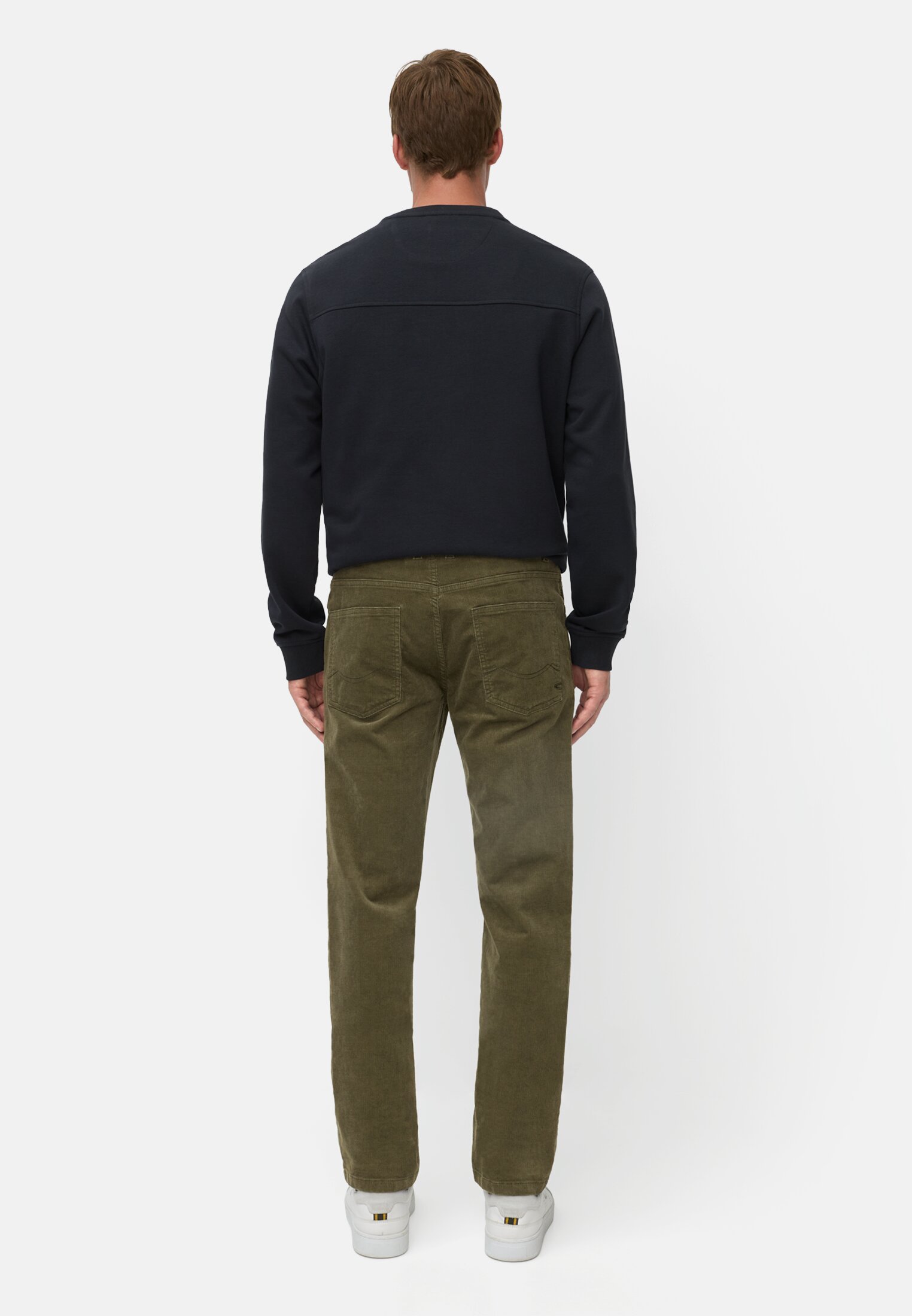 Herren 5-Pkt Regular Fit Hose aus Baumwollmix Waldgrün getragen hinten