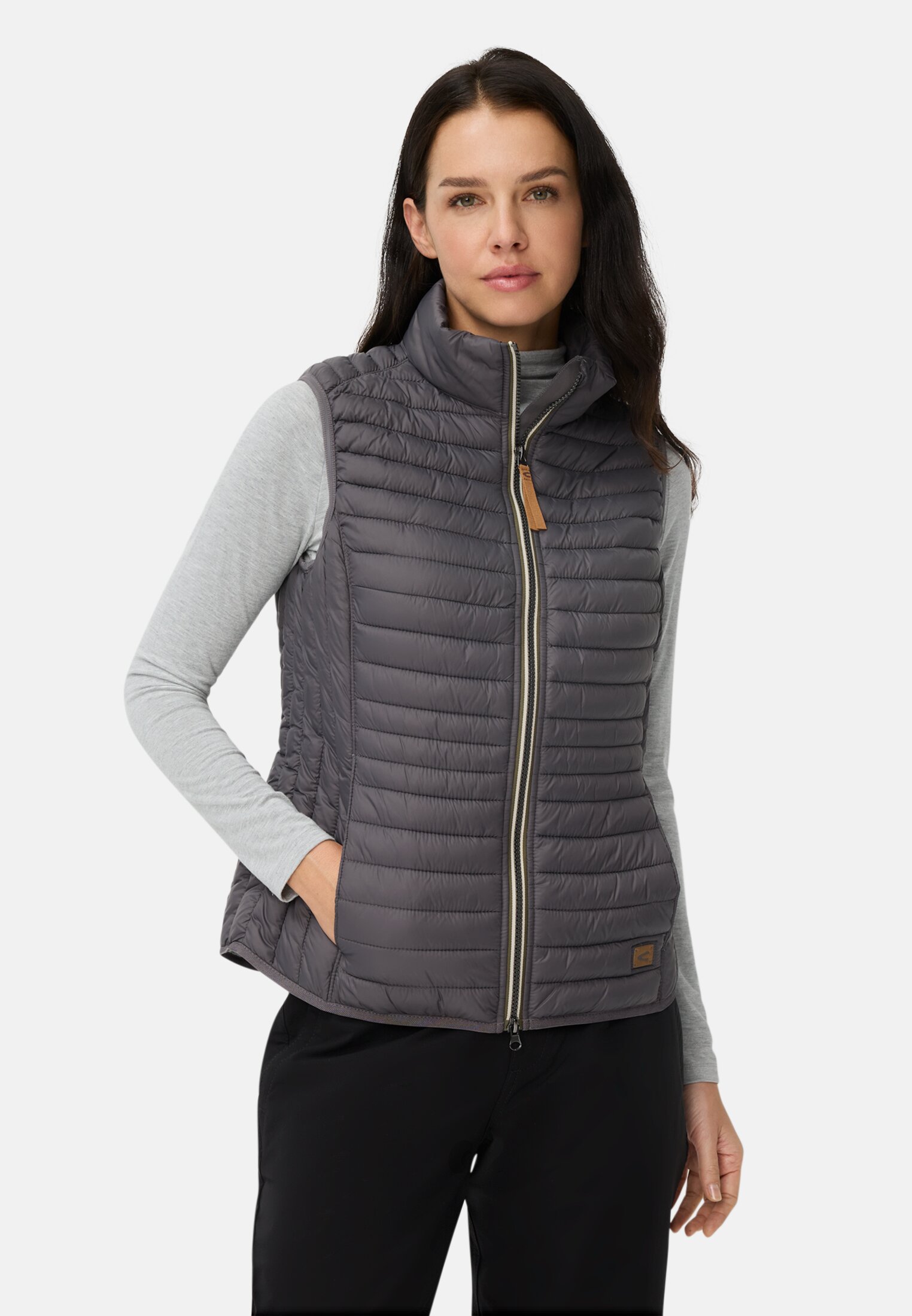 Women Quilted vest with reflective details Grey worn front