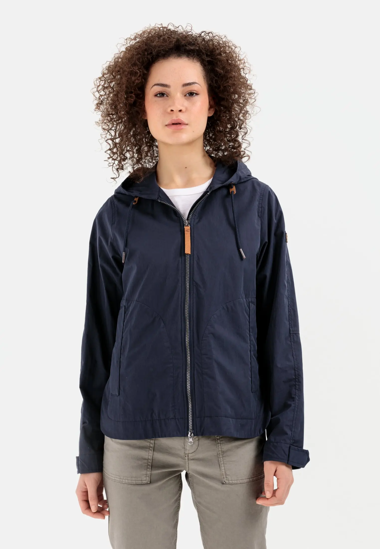 320530-1f92-40-m0-00.webp