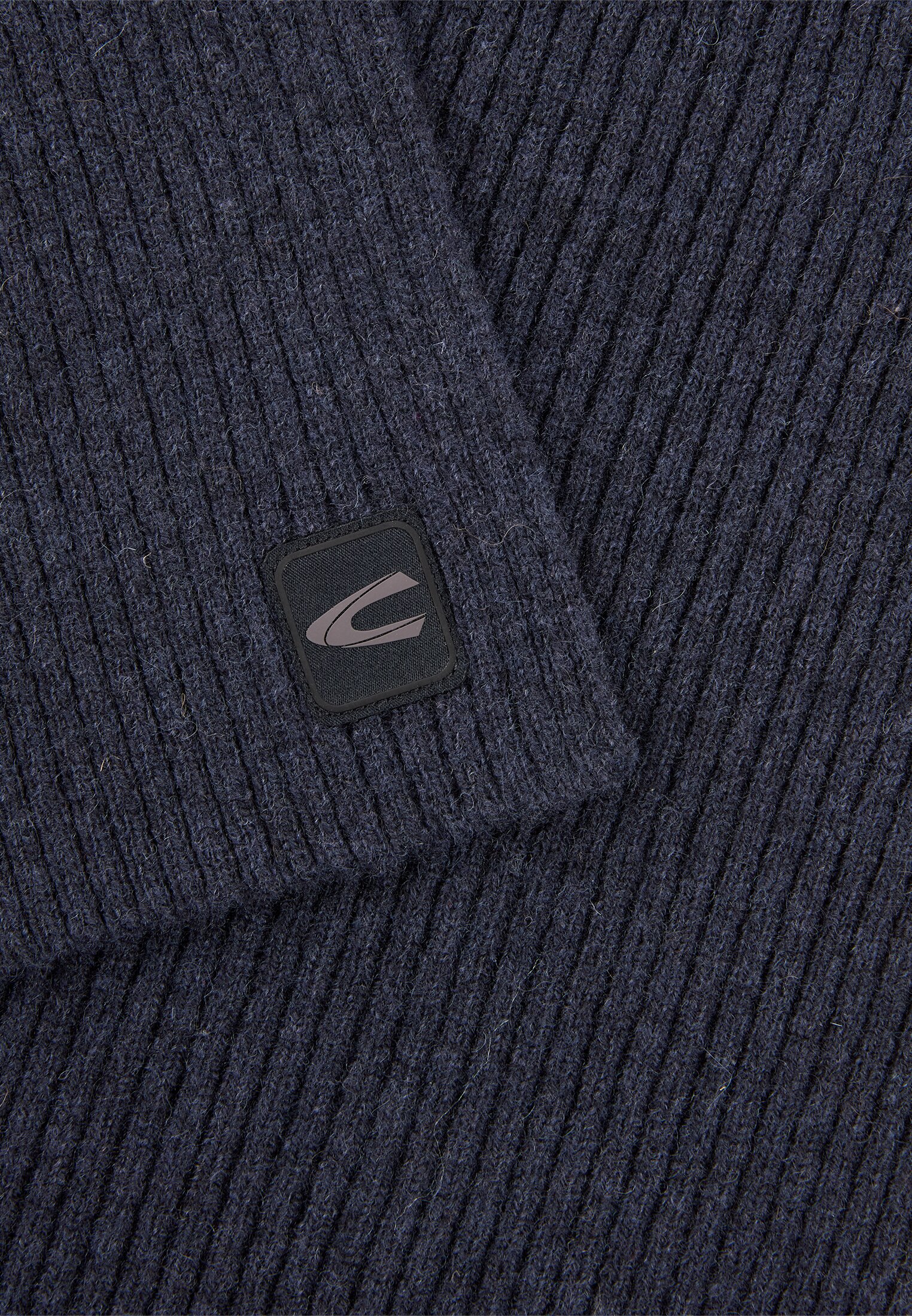 Herren Strickschal aus reiner Wolle Navyblau hinten nah