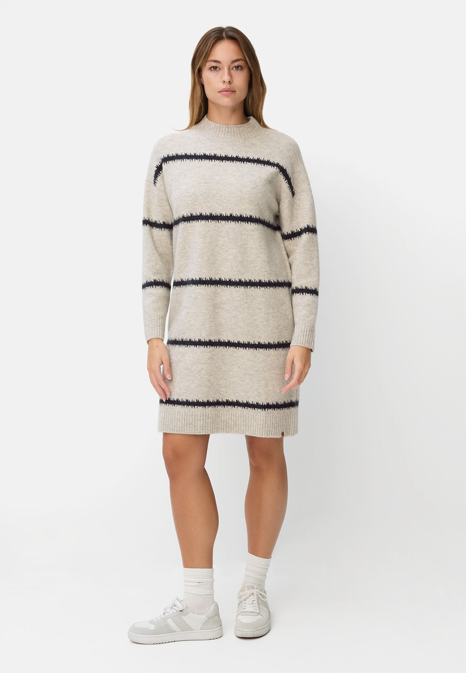 Vrouwen Gebreide jurk met opstaande kraag Beige gedragen voor