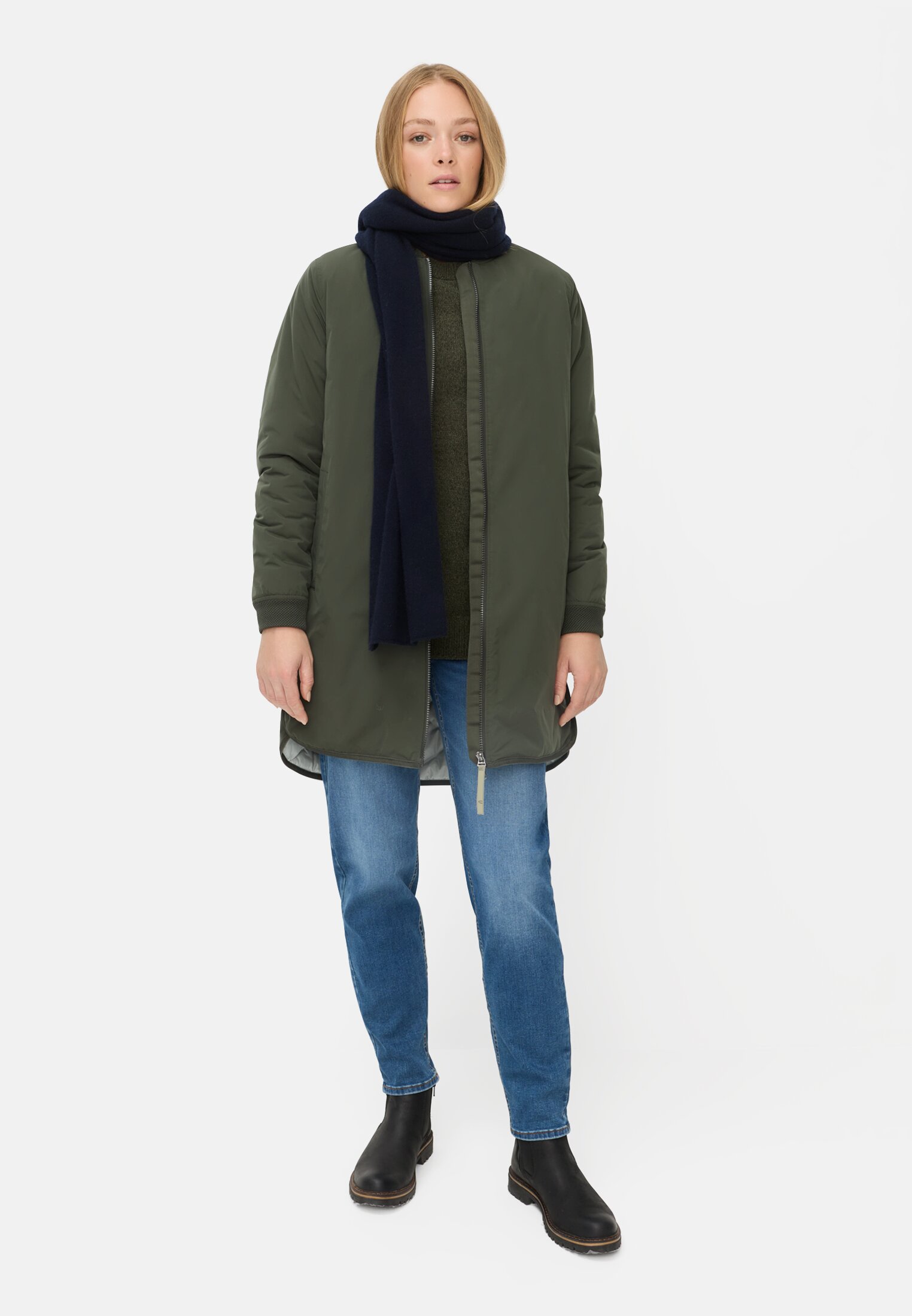 Women Water-repellent coat made of pure polyester Forest Green worn front full body