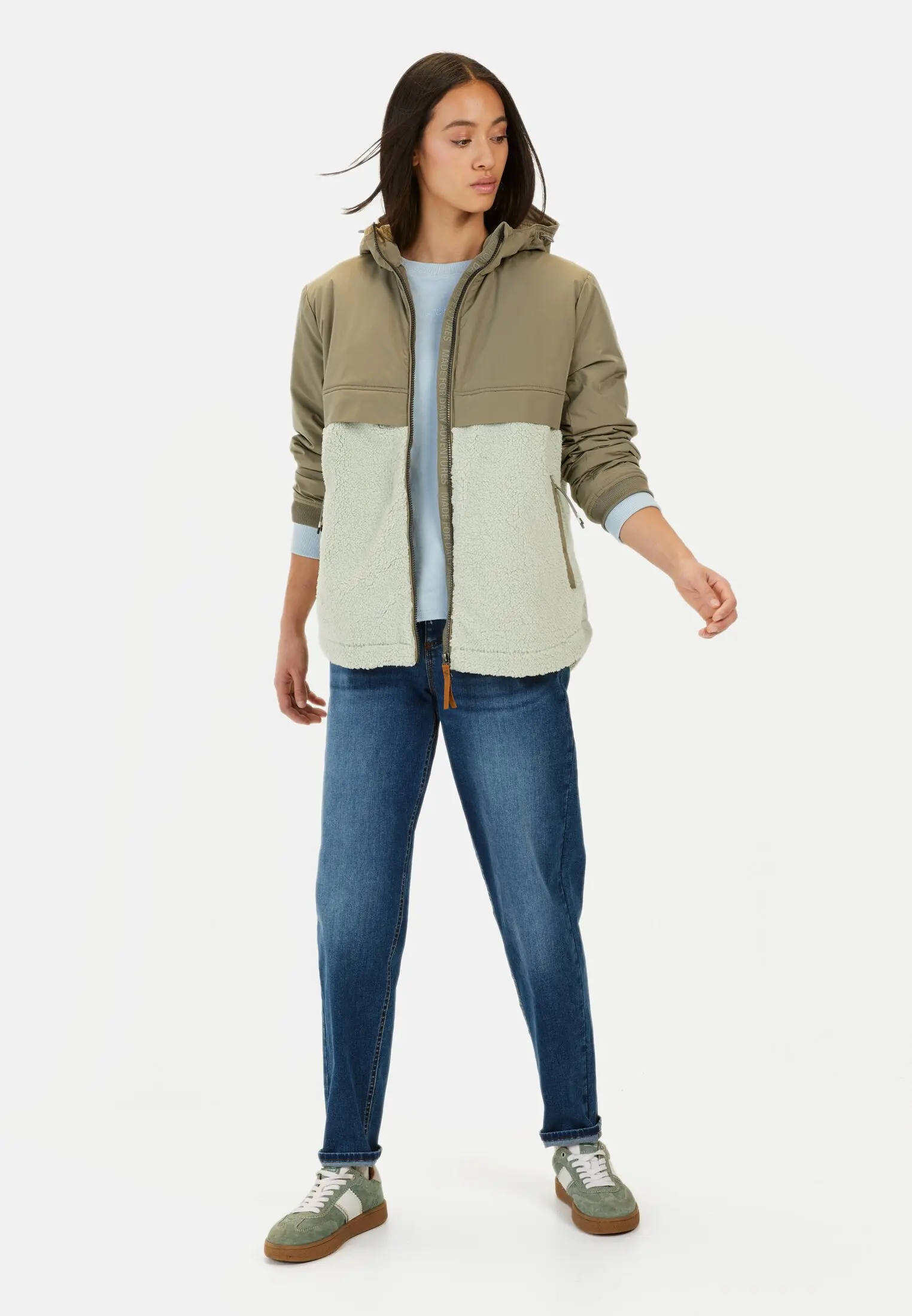 MI_320180-5R24-36_M3-00 Women Teddy jacket with hood Sage worn front full body