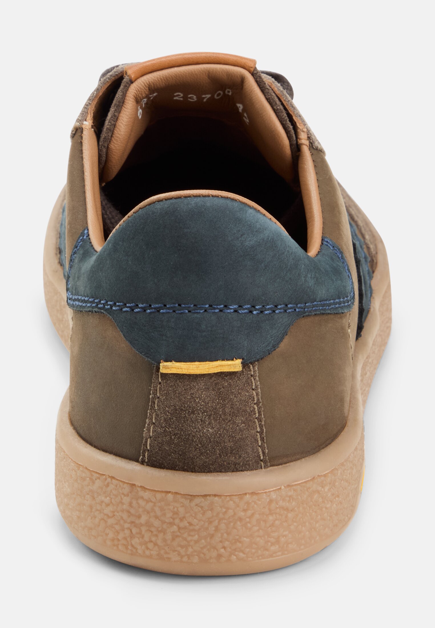 Men Sneaker with contrast details Dark Green front close
