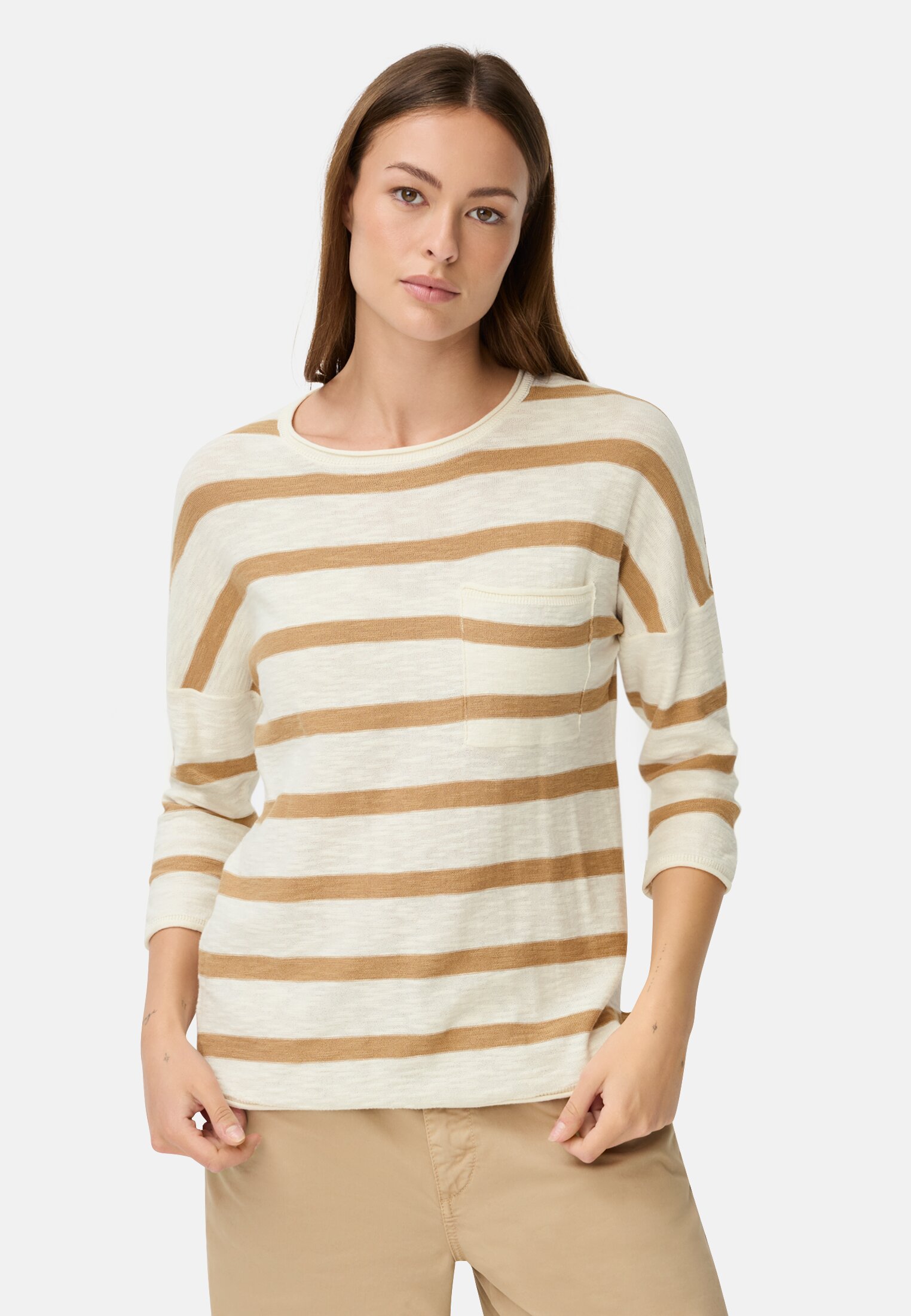Women Boxy knit sweater with 3/4 sleeves Milk white worn front