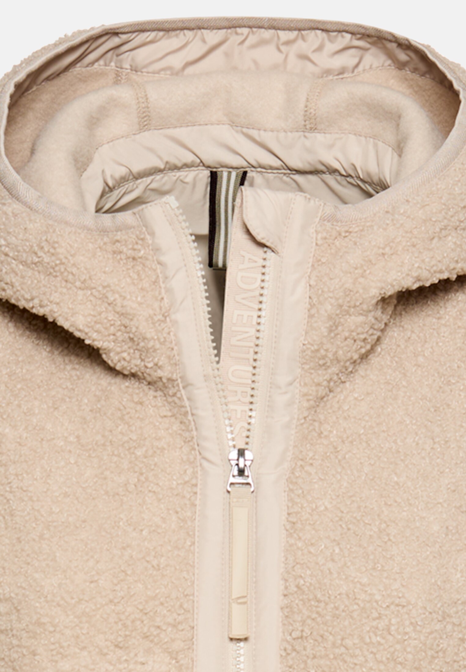 Damen Teddyjacke mit wärmenden Taschenfutter Hafer vorne nah