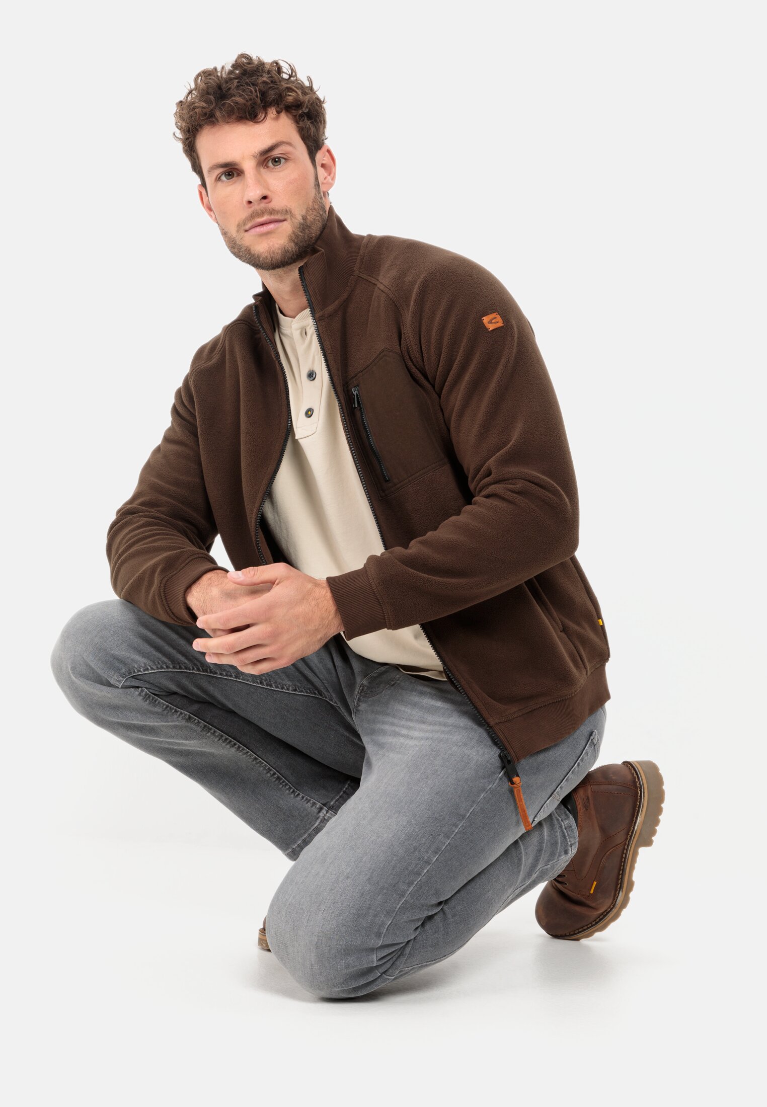 Fleece jacket for Men in brown camel active
