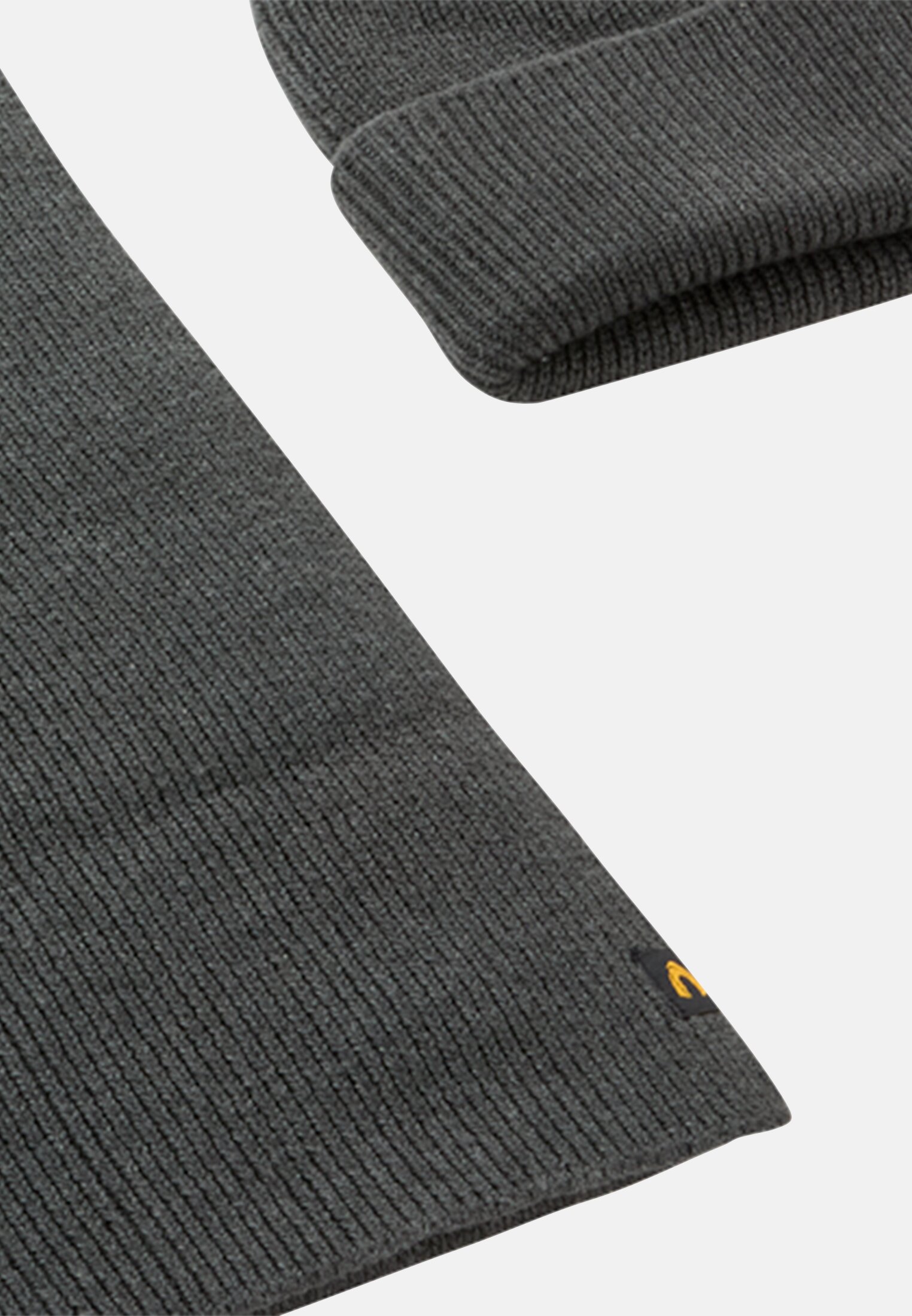 Men Gift set with hat and knitted scarf Black front close