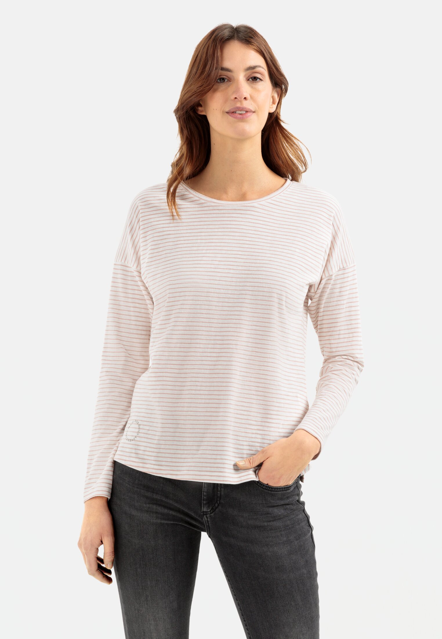 Damen Langarmshirt aus Organic Cotton Rosa getragen vorn
