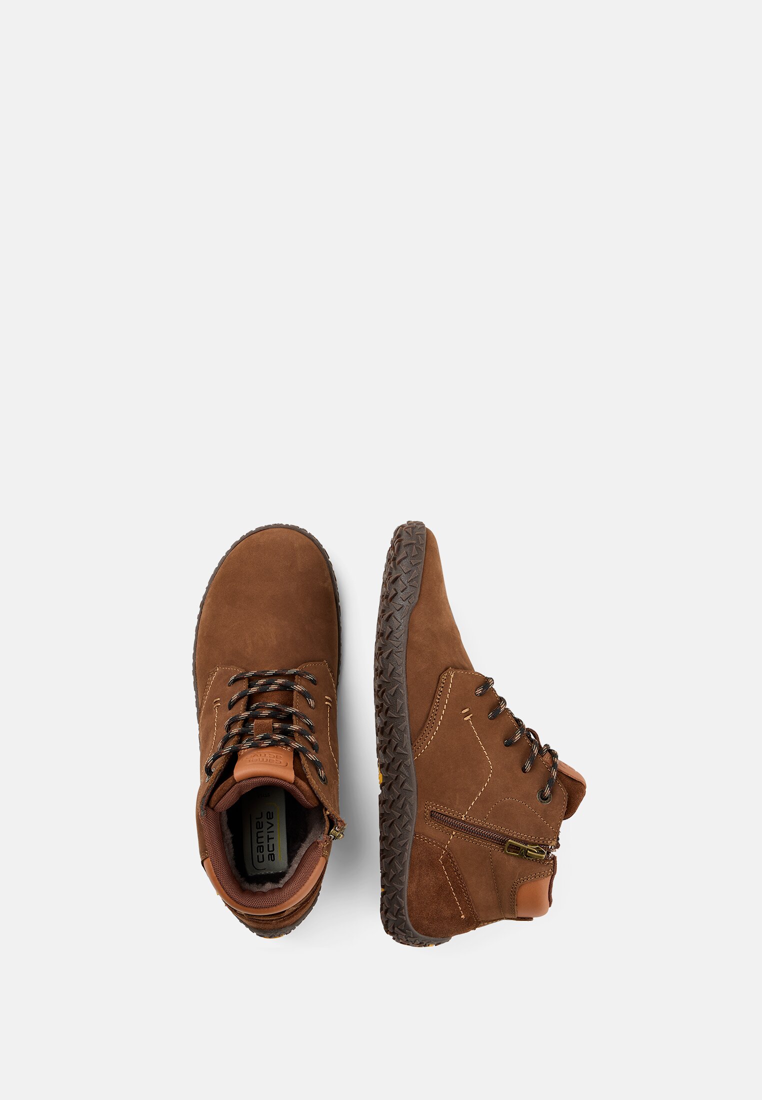 Men Leather Sneaker with warm lining Brown frontal top