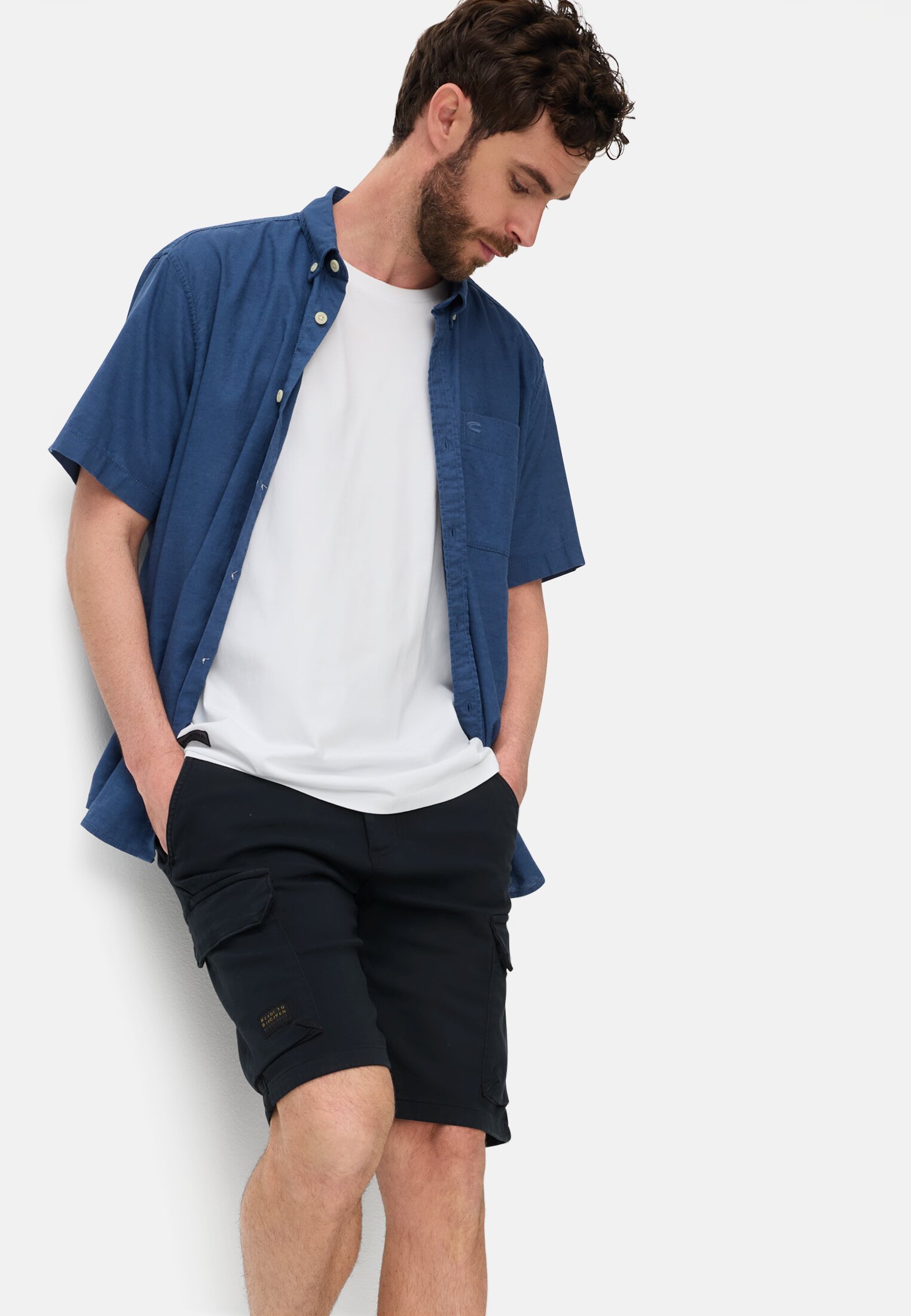 Heren fleXXXactive® shorts met trekkoord Donkerblauw gedragen emotional